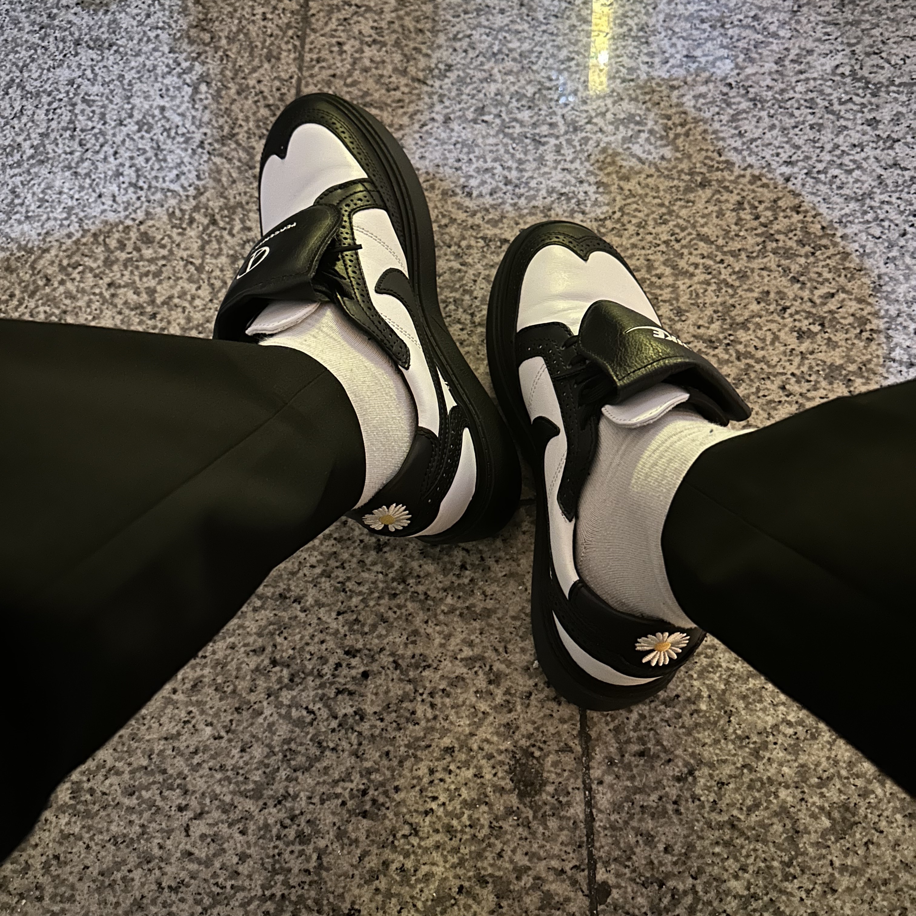 Nike x Peaceminusone Kwondo1 Black and White 착용 스타일 - 2