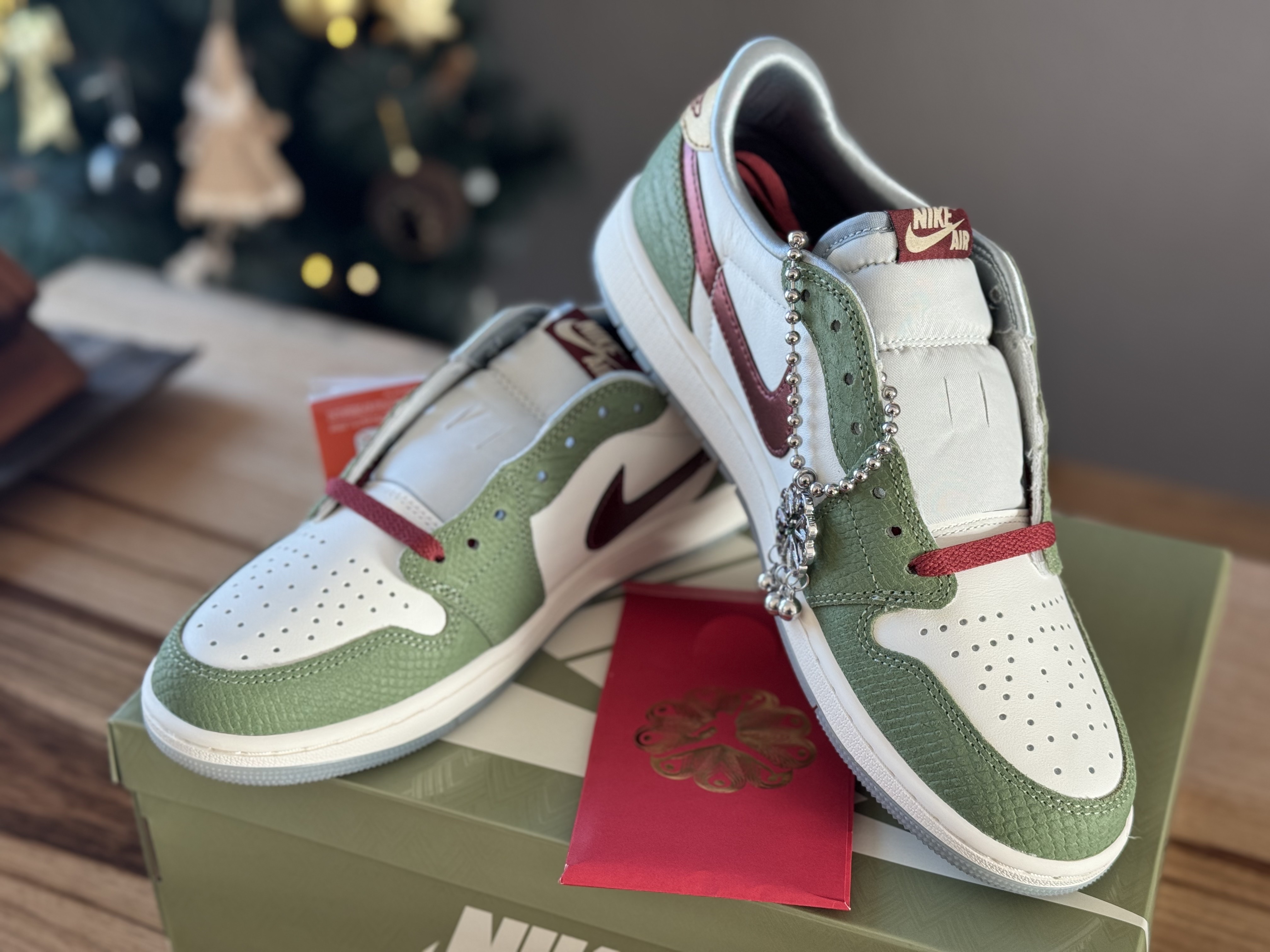 Jordan 1 Retro Low OG Chinese New Year 착용 스타일 - 1