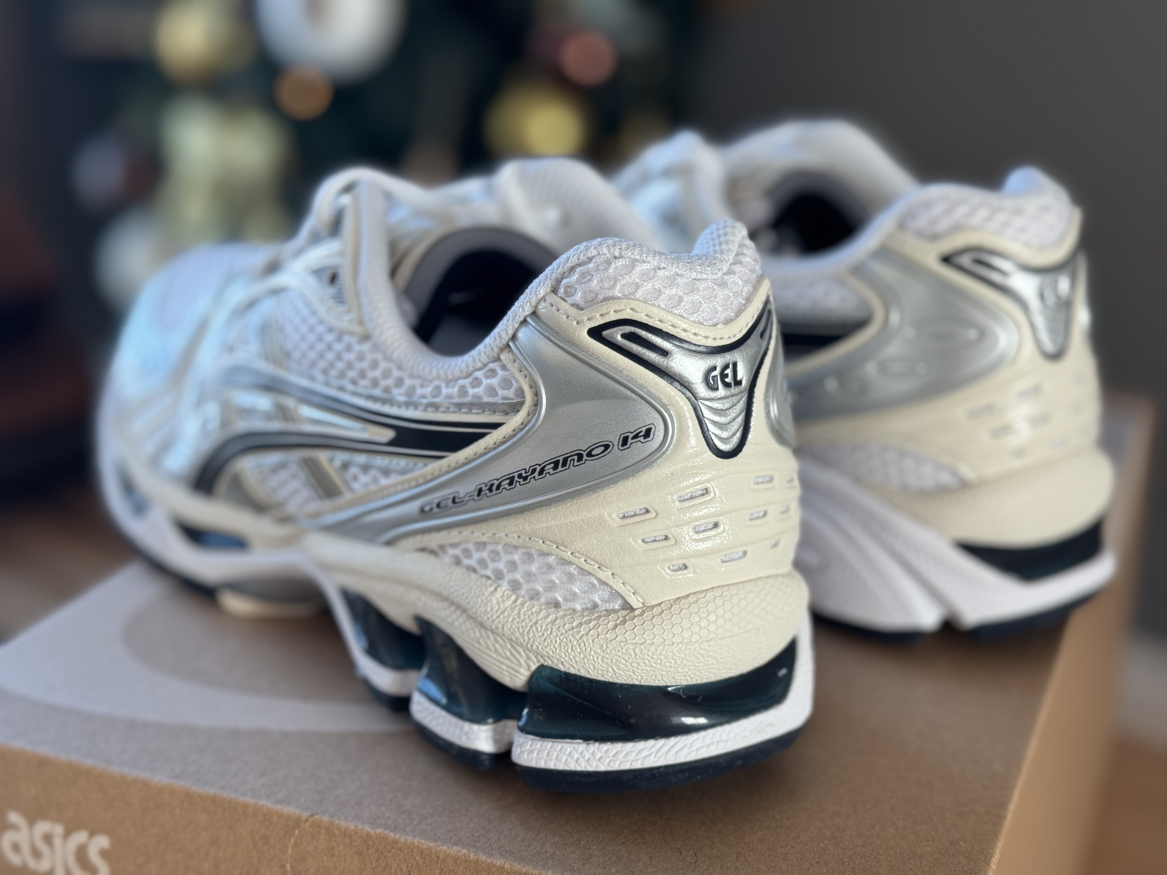 (W) Asics Gel-Kayano 14 White Midnight 착용 스타일 - 4