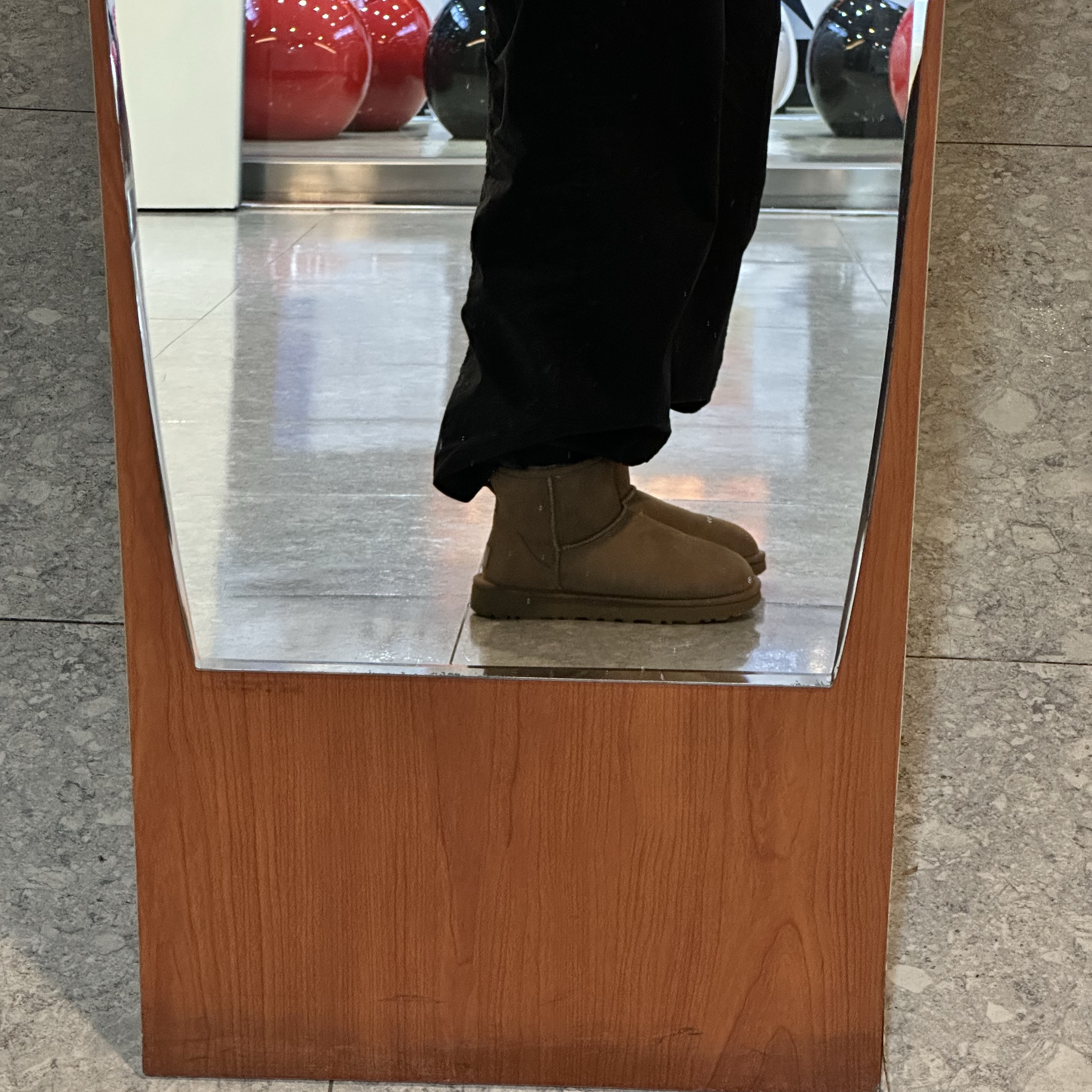 (W) UGG Classic Mini II Boots Chestnut 착용 스타일