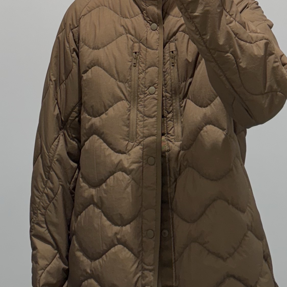 Uniqlo x White Mountaineering Recycled Hybrid Down Jacket Brown 착용 스타일