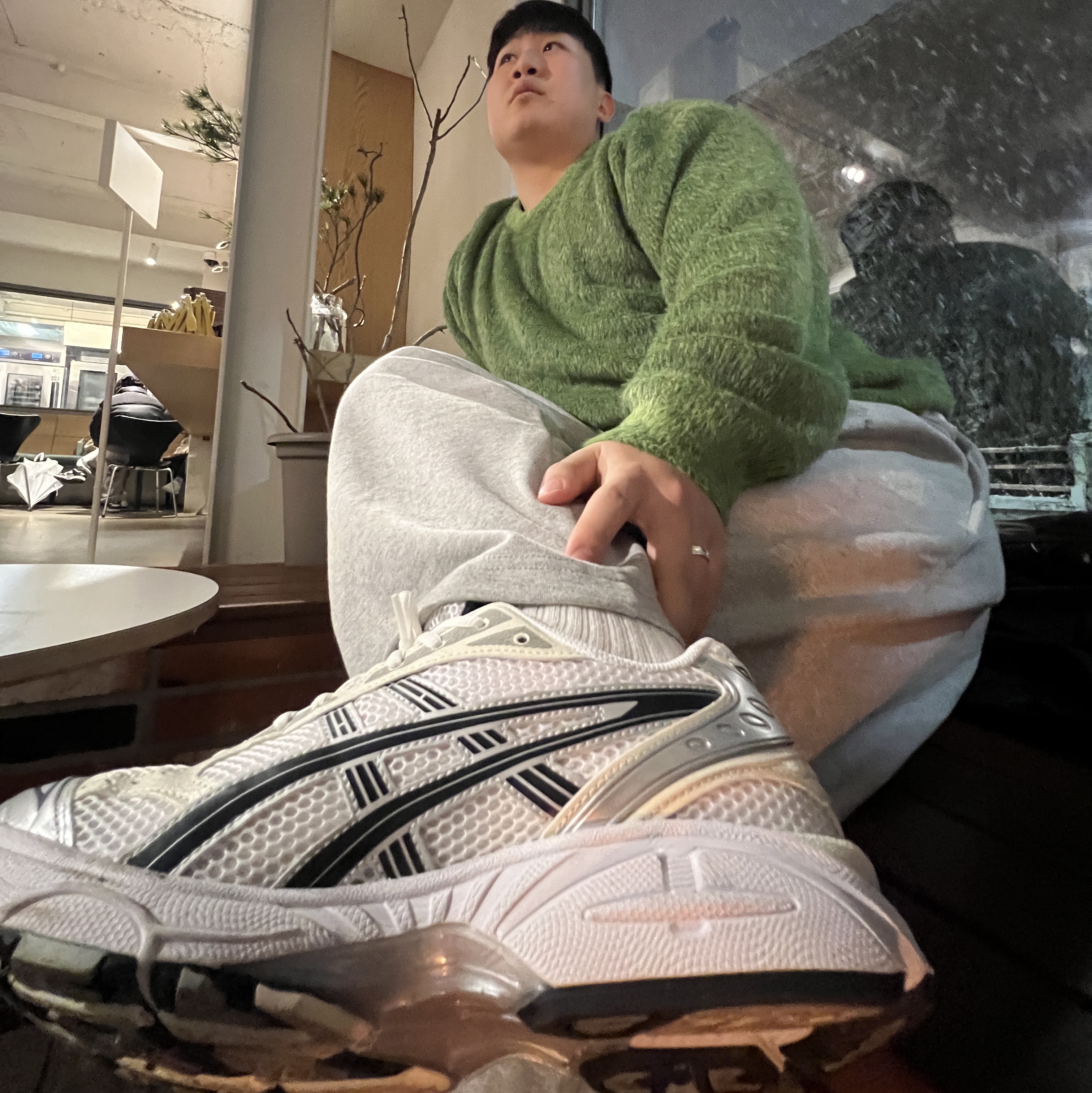 (W) Asics Gel-Kayano 14 White Midnight 착용 스타일
