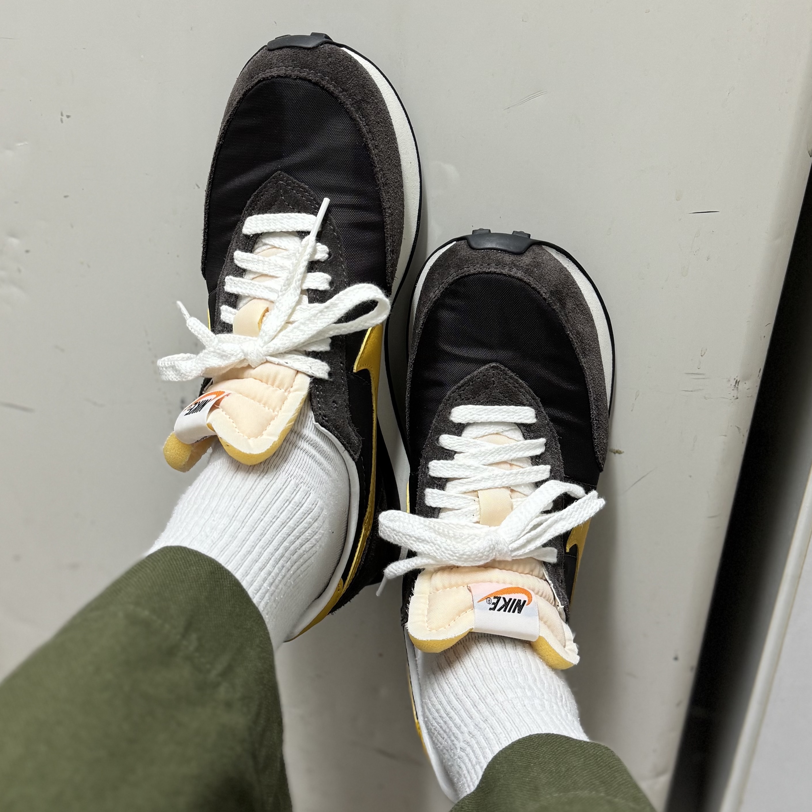 Nike Waffle Trainer 2 SP Velvet Brown 착용 스타일 - 2