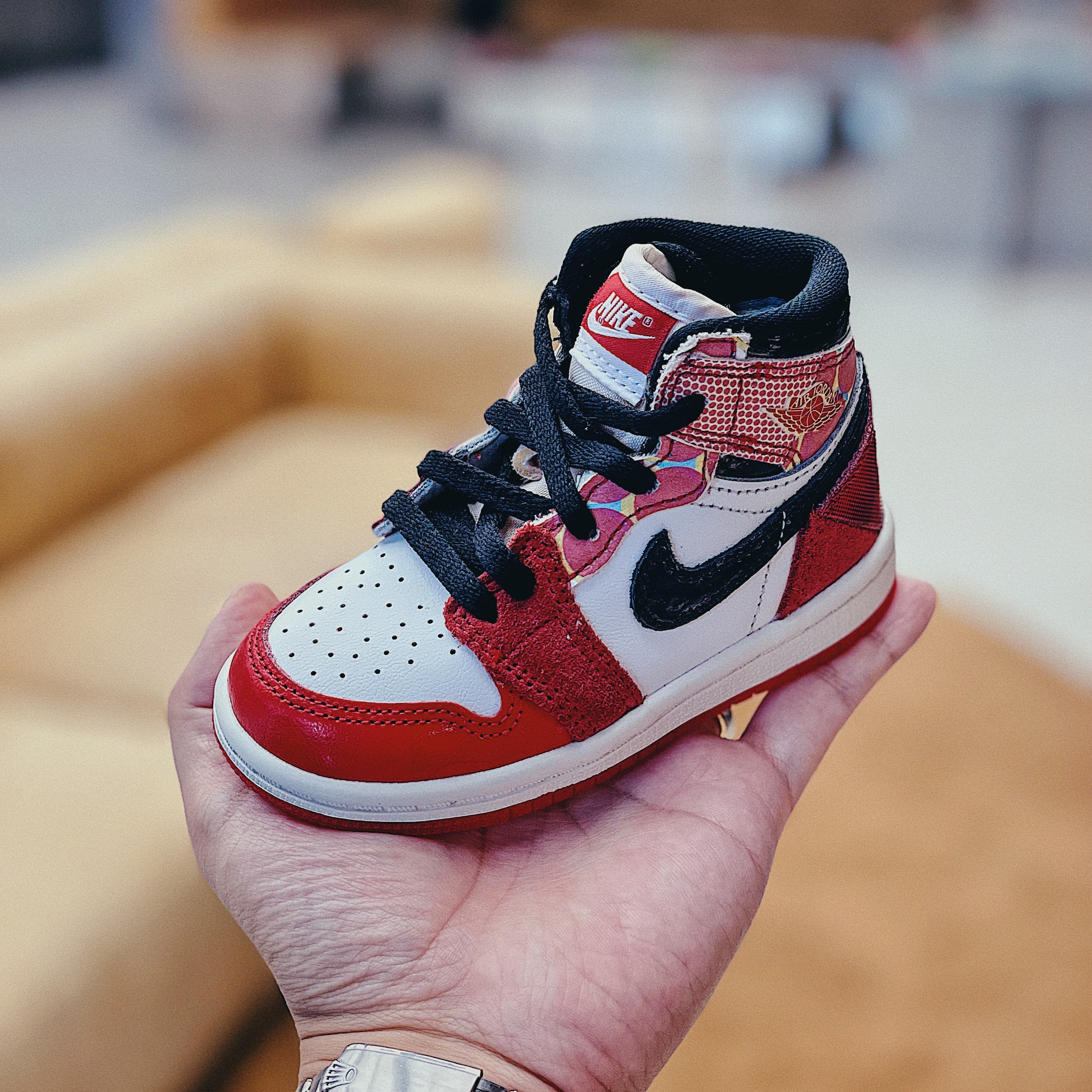 (TD) Jordan 1 Retro High Spider-Man Next Chapter 착용 스타일