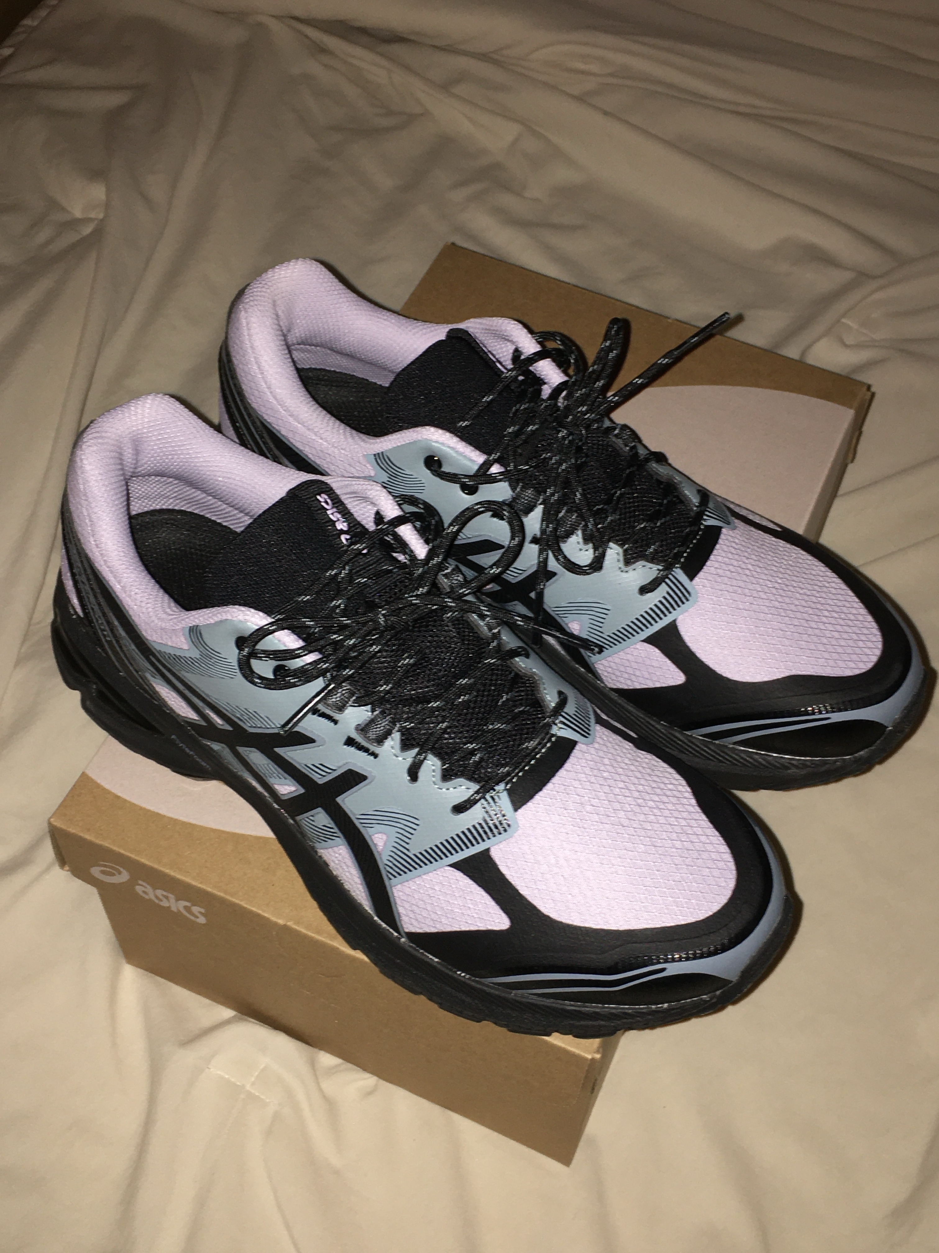 Asics Gel-Terrain Faded Ash Rock Black 착용 스타일 - 4