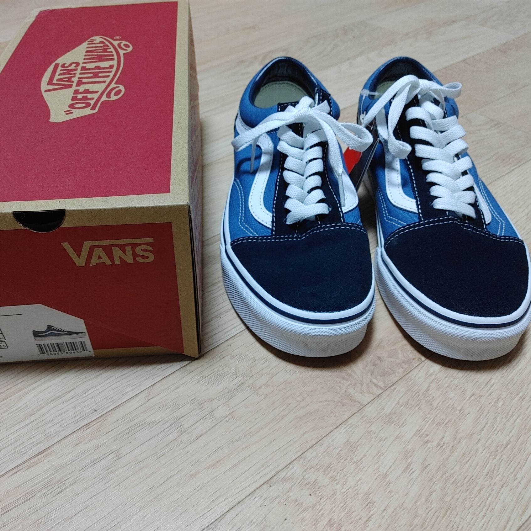 Vans Old Skool Navy White 착용 스타일