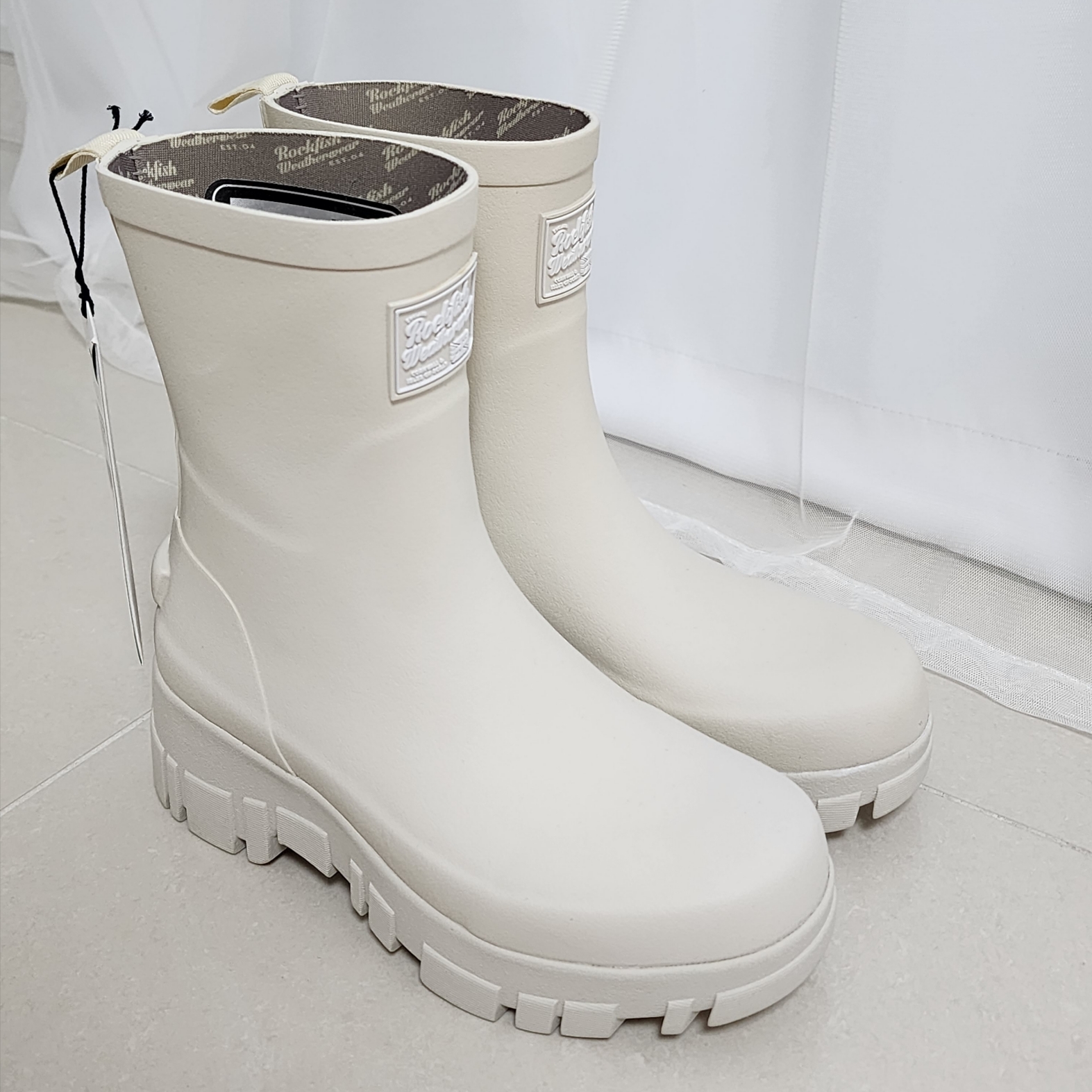 (W) Rockfishweatherwear Flatform Middle Rain Boots Cream 착용 스타일 - 2