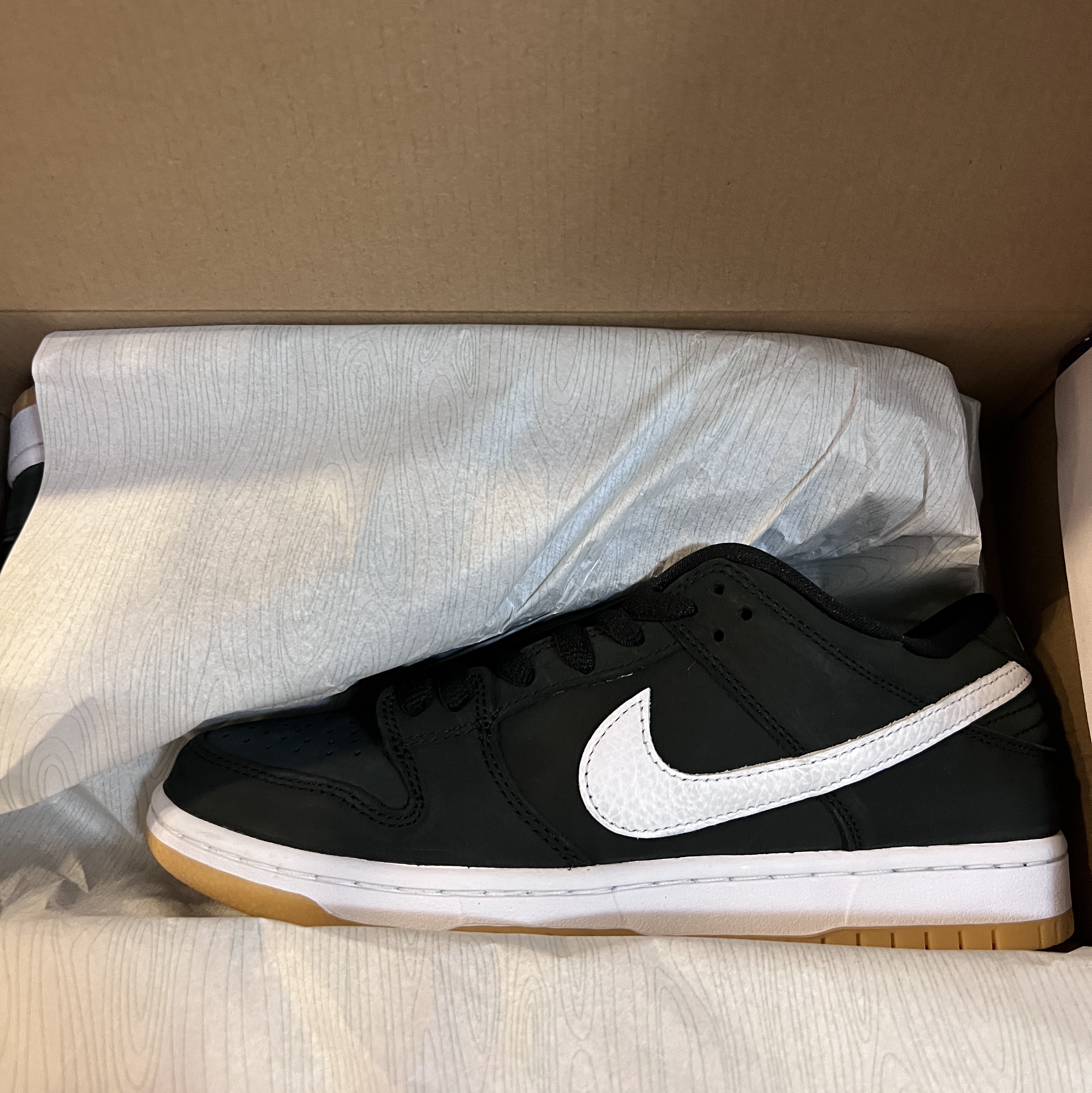 Nike SB Dunk Low Pro Black White 착용 스타일