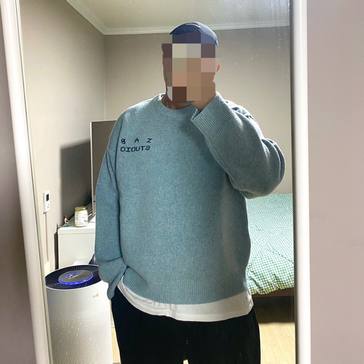 IAB Studio Knit Steel Blue 착용 스타일