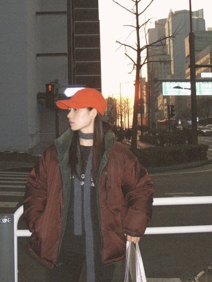 Yunse Hatch Corduroy Cap Navy 착용 스타일 - 1