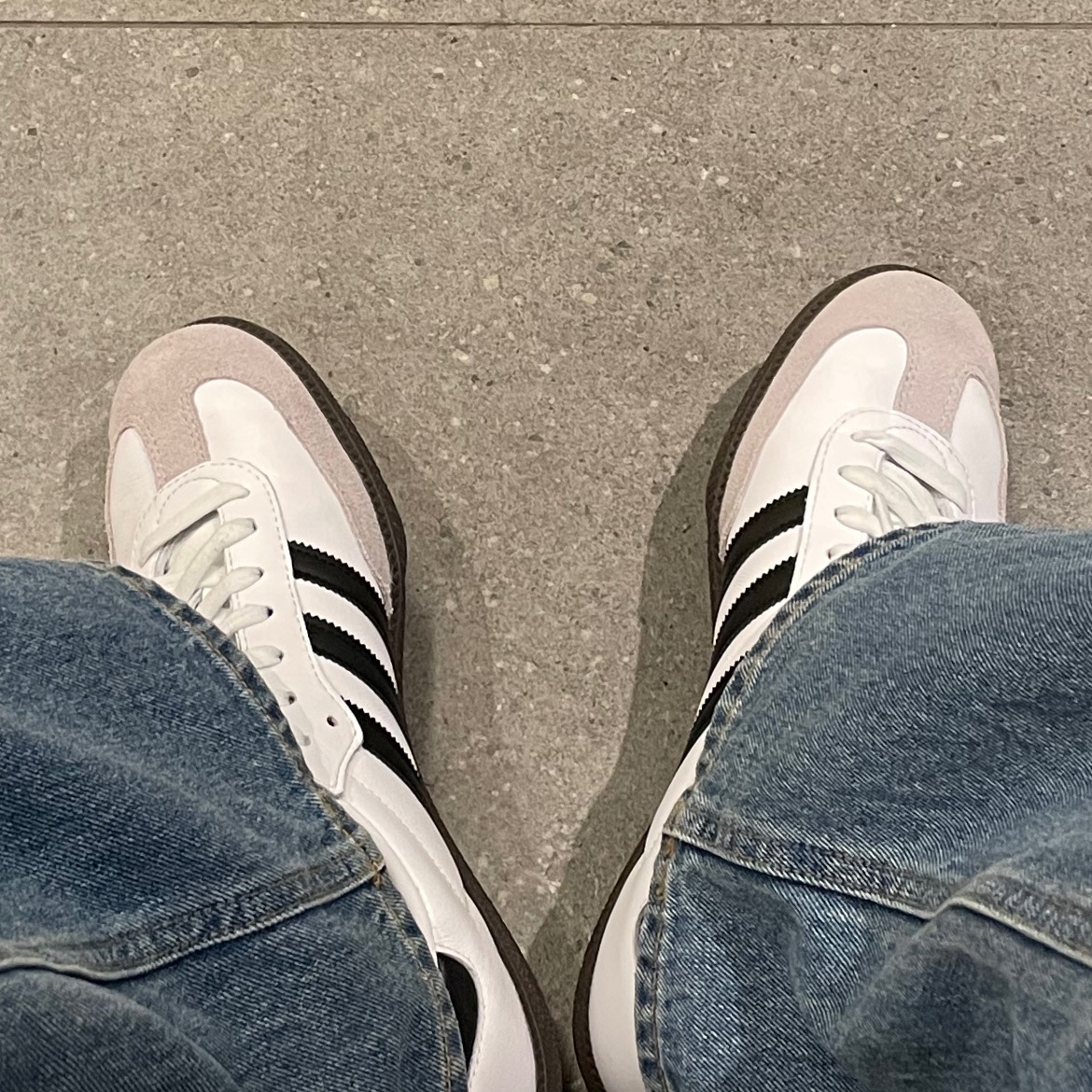 Adidas Samba OG Cloud White 착용 스타일
