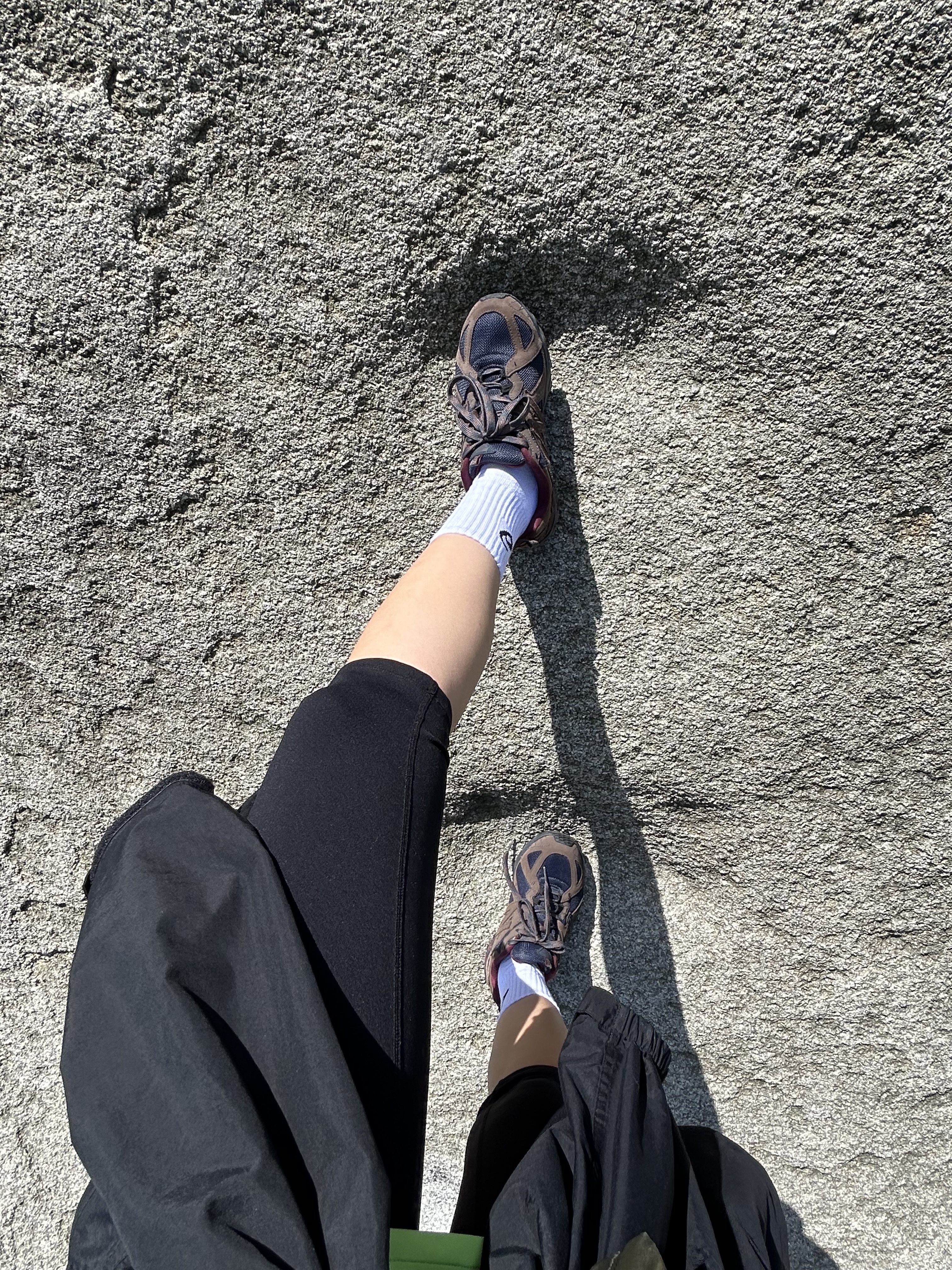 New Balance ML610T Dark Mushroom - D Standard 착용 스타일 - 3