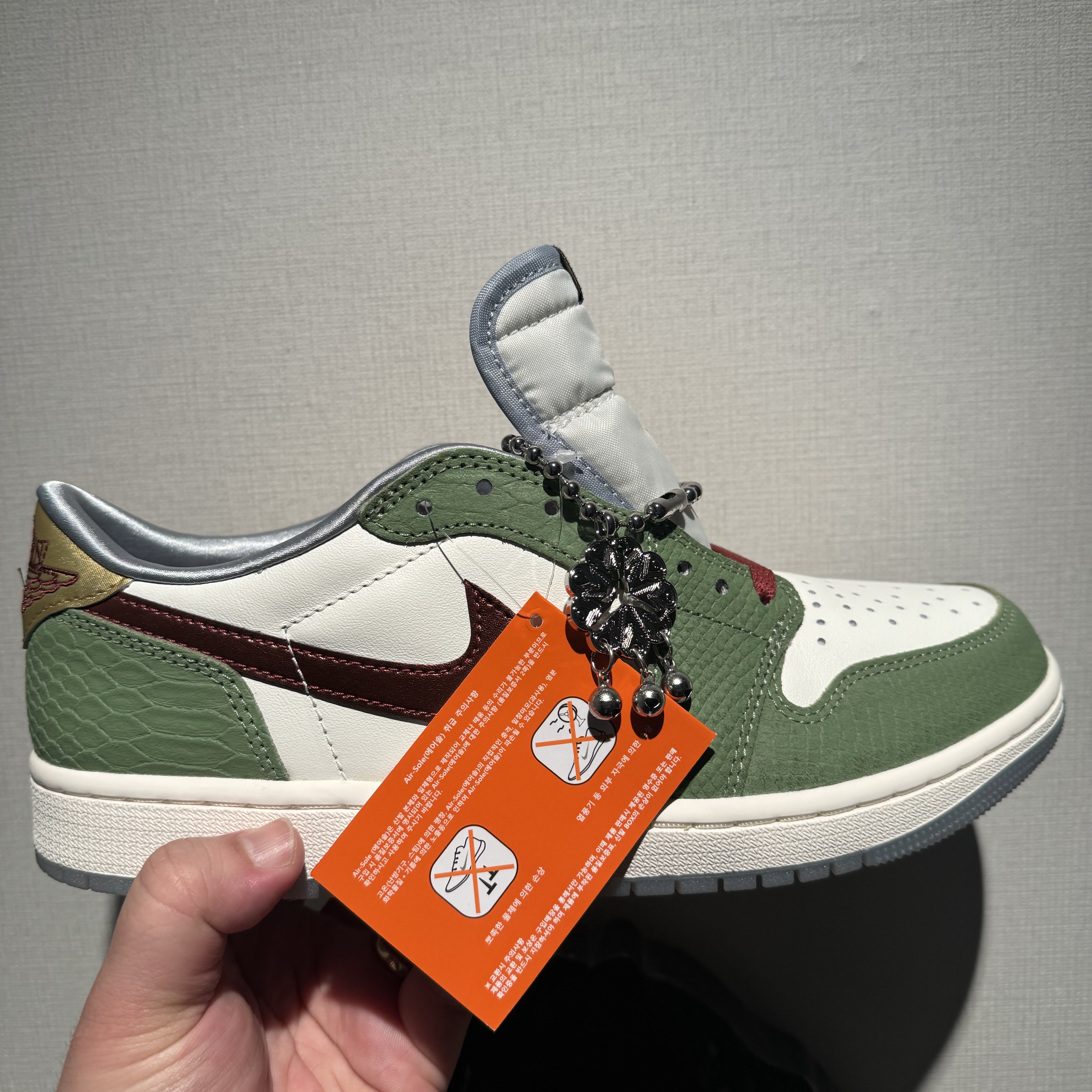 Jordan 1 Retro Low OG Chinese New Year 착용 스타일