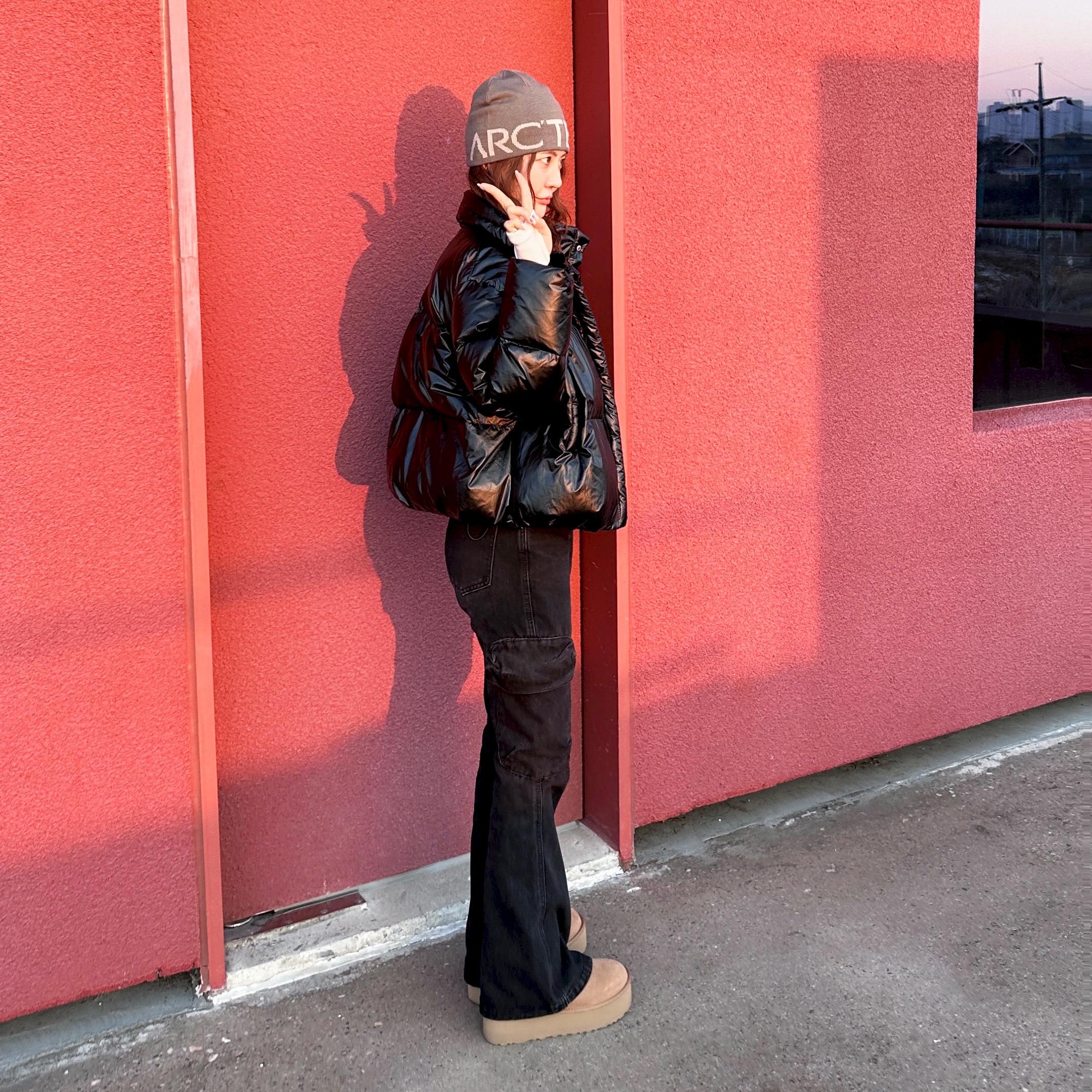 Arc'teryx Word Head Toque Forage Habitat, (W) UGG Classic Mini Platform Boots Chestnut 착용 스타일 - 2