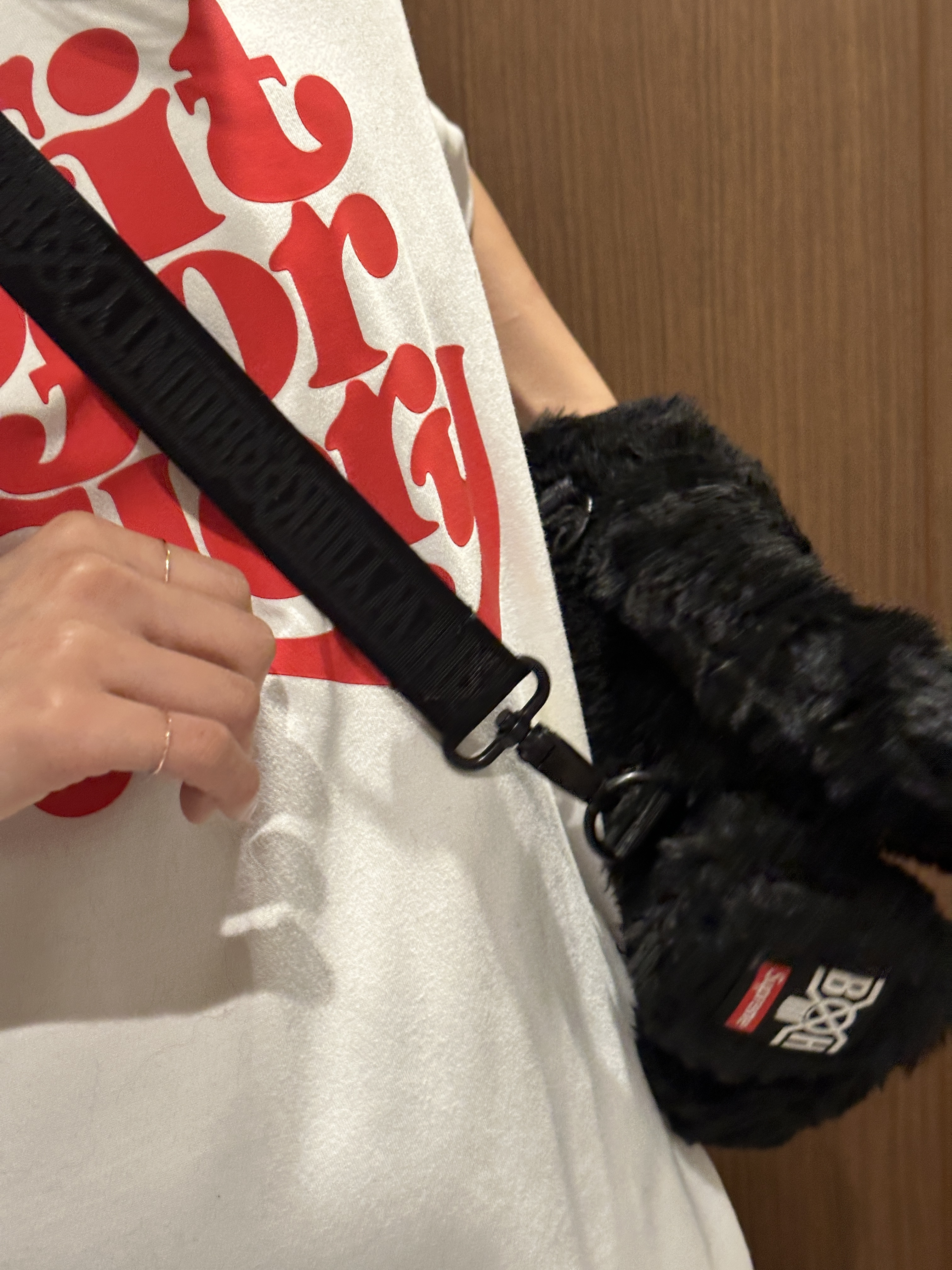 Supreme x Bounty Hunter Backpack Black - 23FW 착용 스타일 - 3