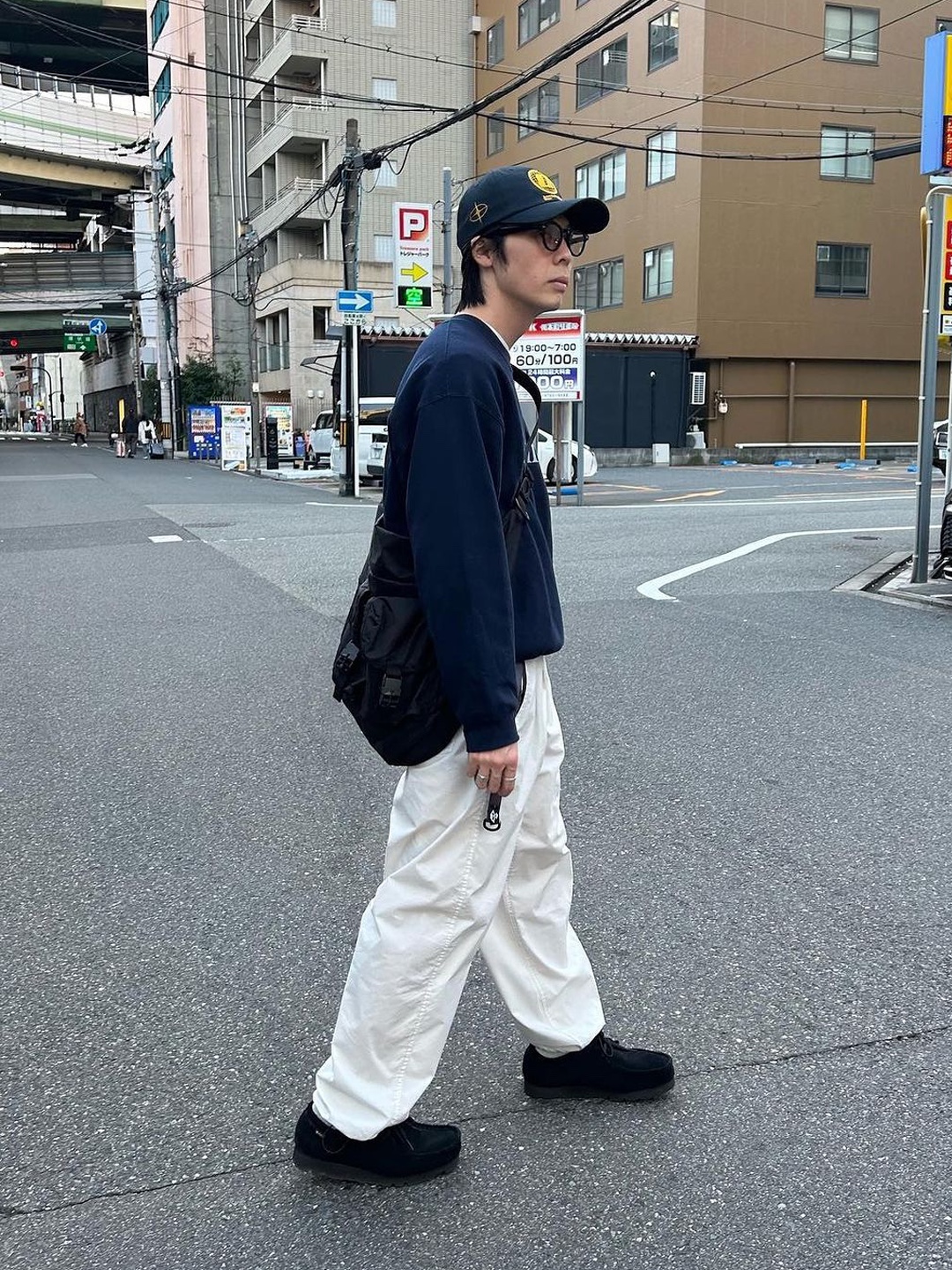 Clarks Wallabee Black Suede, Clarks Wallabee Maple Suede 착용 스타일 - 2