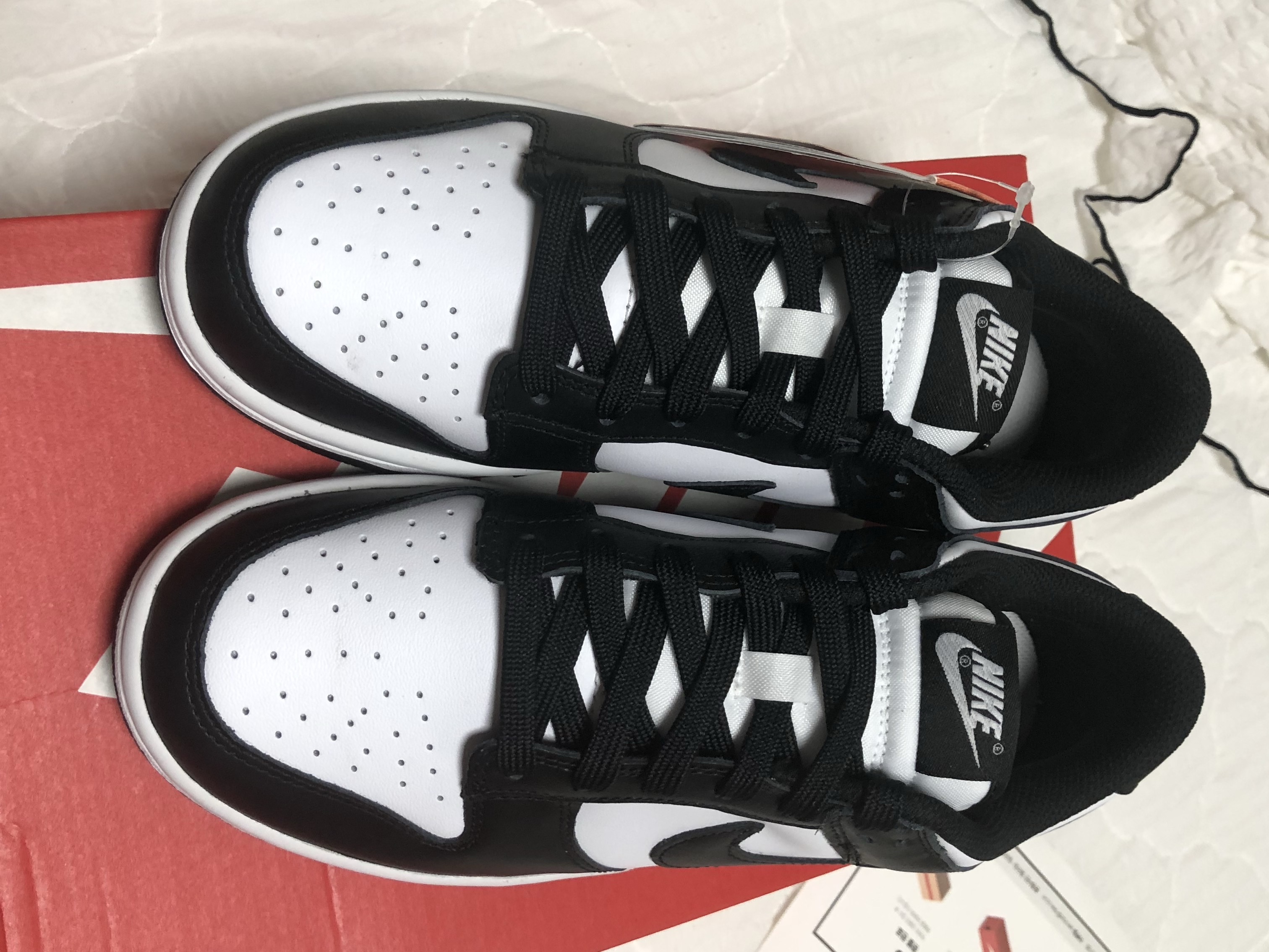 Nike Dunk Low Retro Black 착용 스타일 - 2