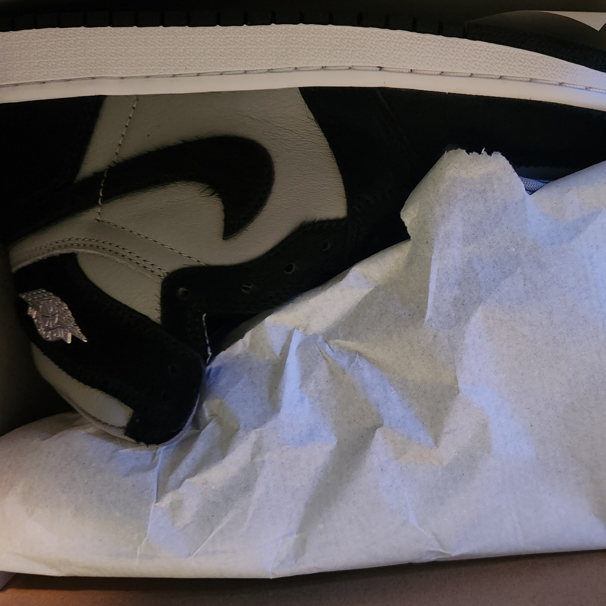 (W) Jordan 1 Retro High OG Medium Grey 착용 스타일 - 2