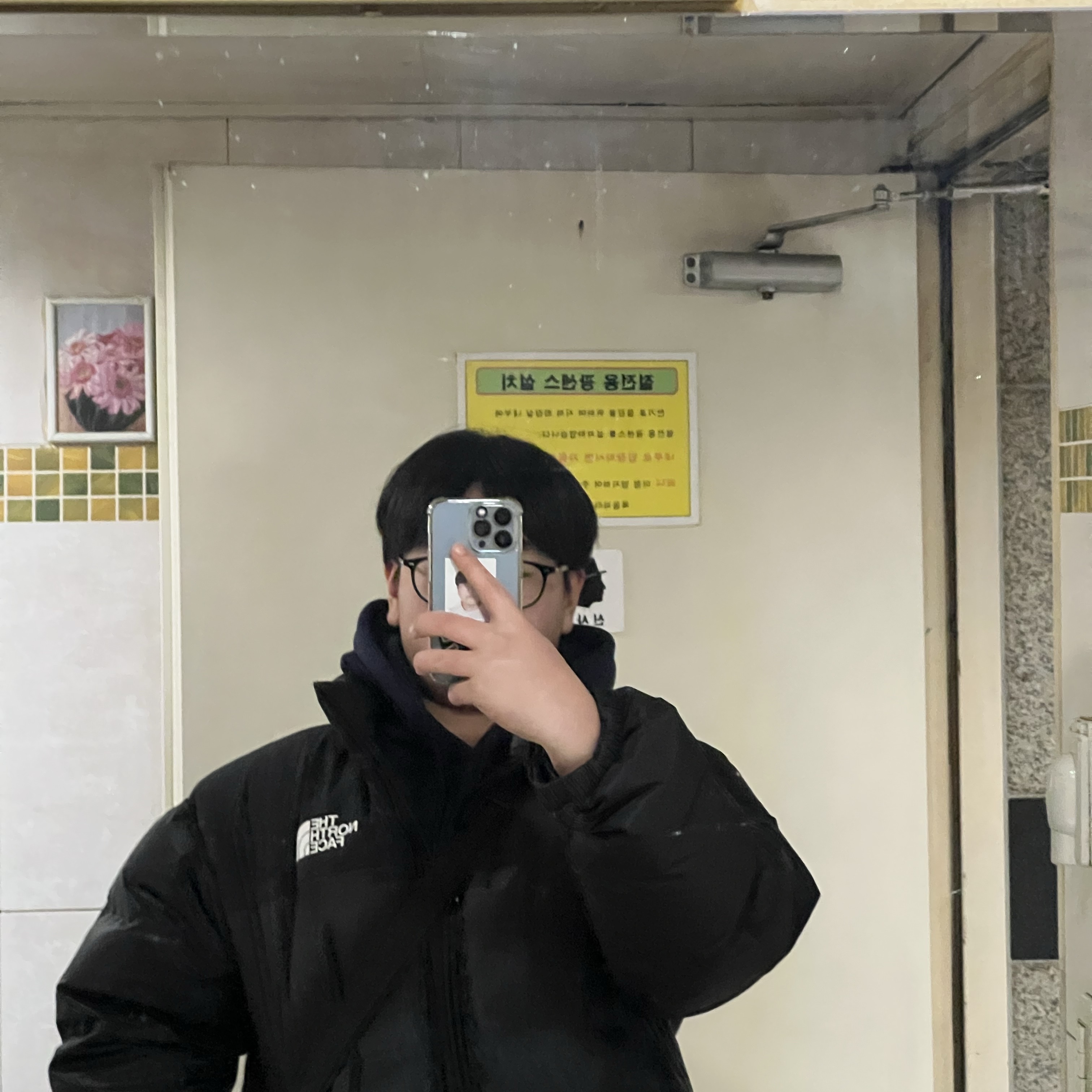 The North Face 1996 Retro Nuptse Jacket Black 착용 스타일