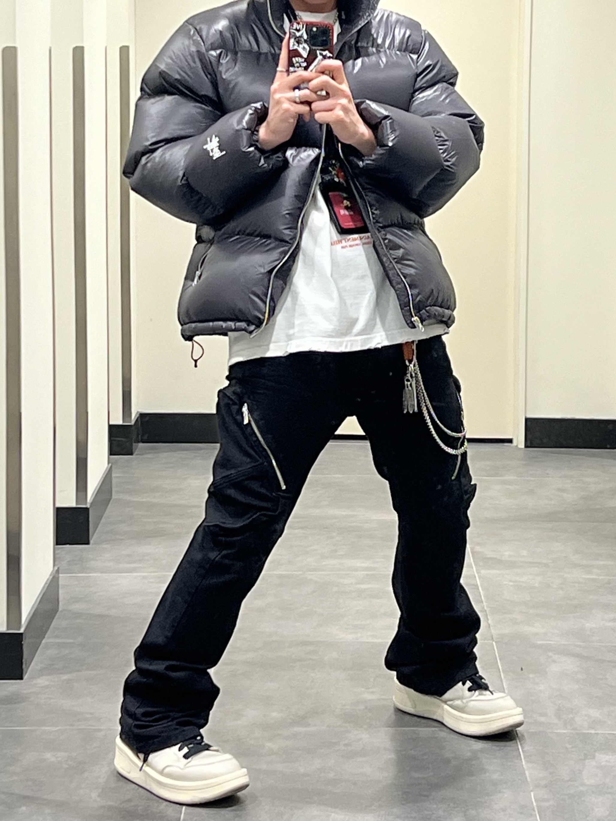 Stussy Down Puffer Parachute Ripstop Charcoal, Undermycar Zerob Embossed Tactic Flared Jeans Sharkskin - 23FW 착용 스타일