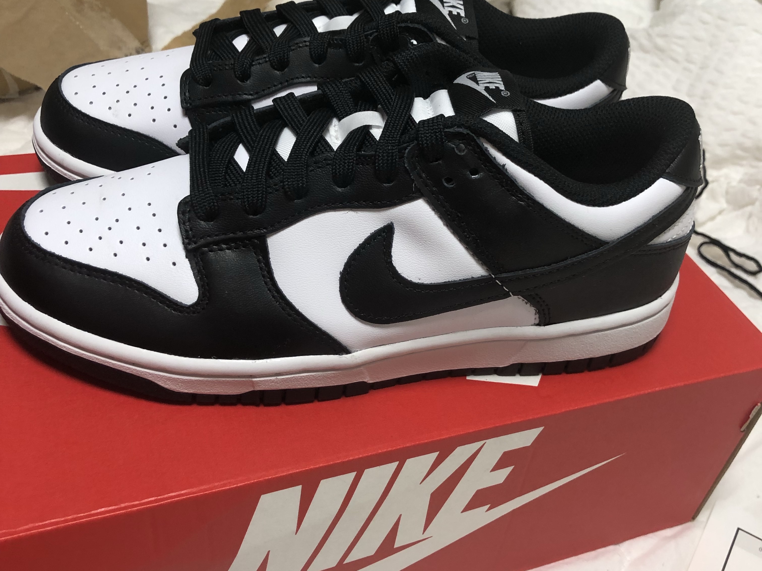 Nike Dunk Low Retro Black 착용 스타일 - 1