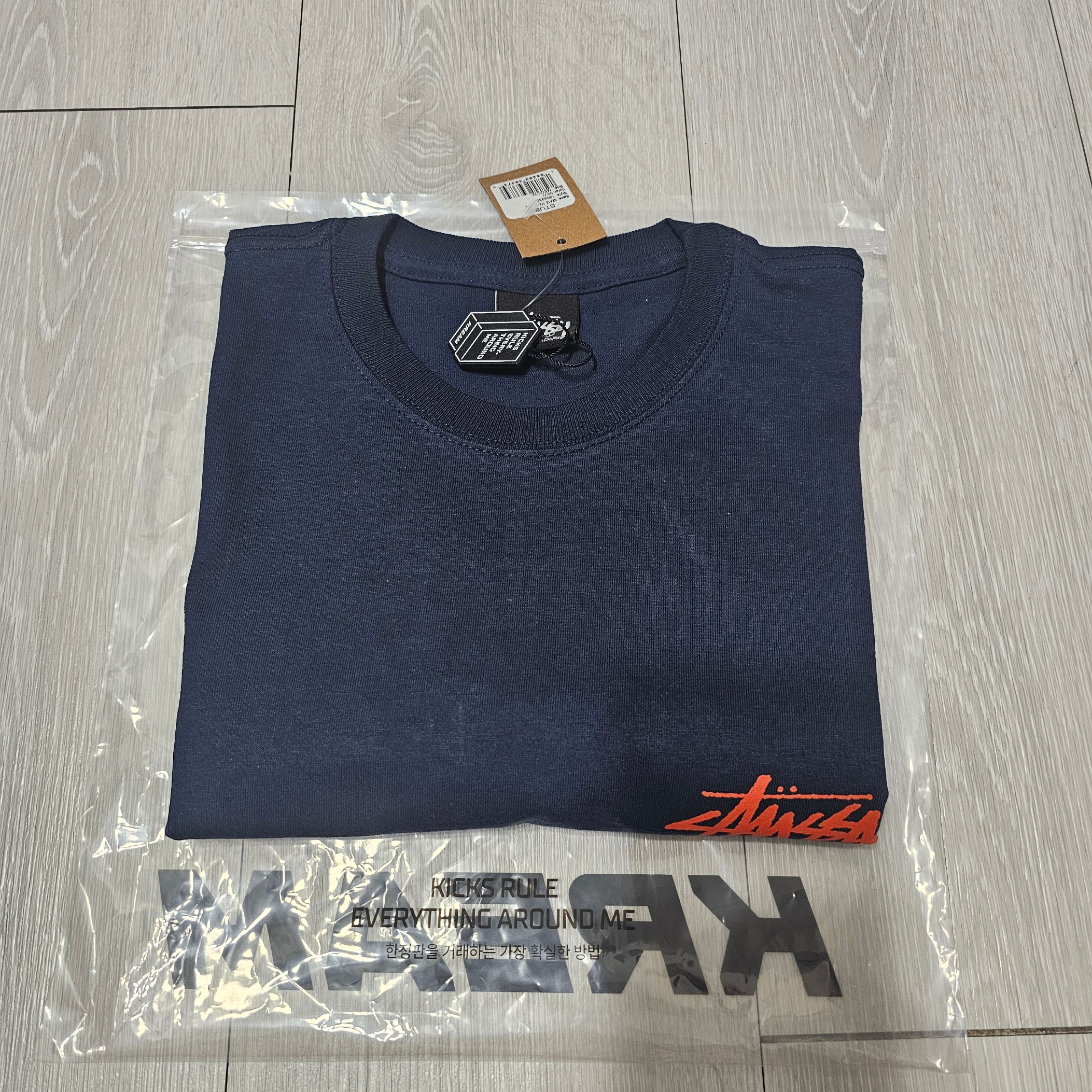 Stussy Skate Tough T-Shirt Navy 착용 스타일 - 2
