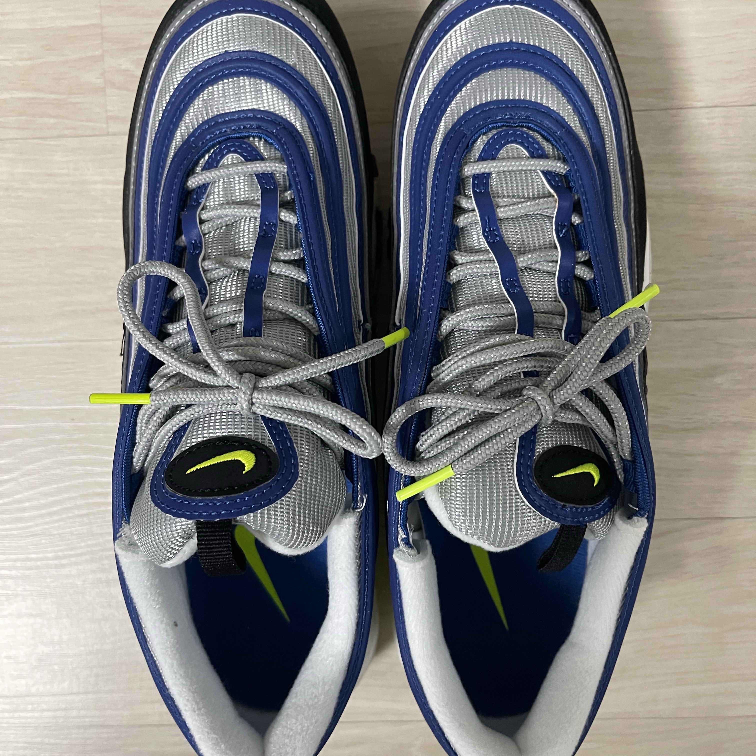 Nike Air Max 97 OG Atlantic Blue and Voltage Yellow 착용 스타일