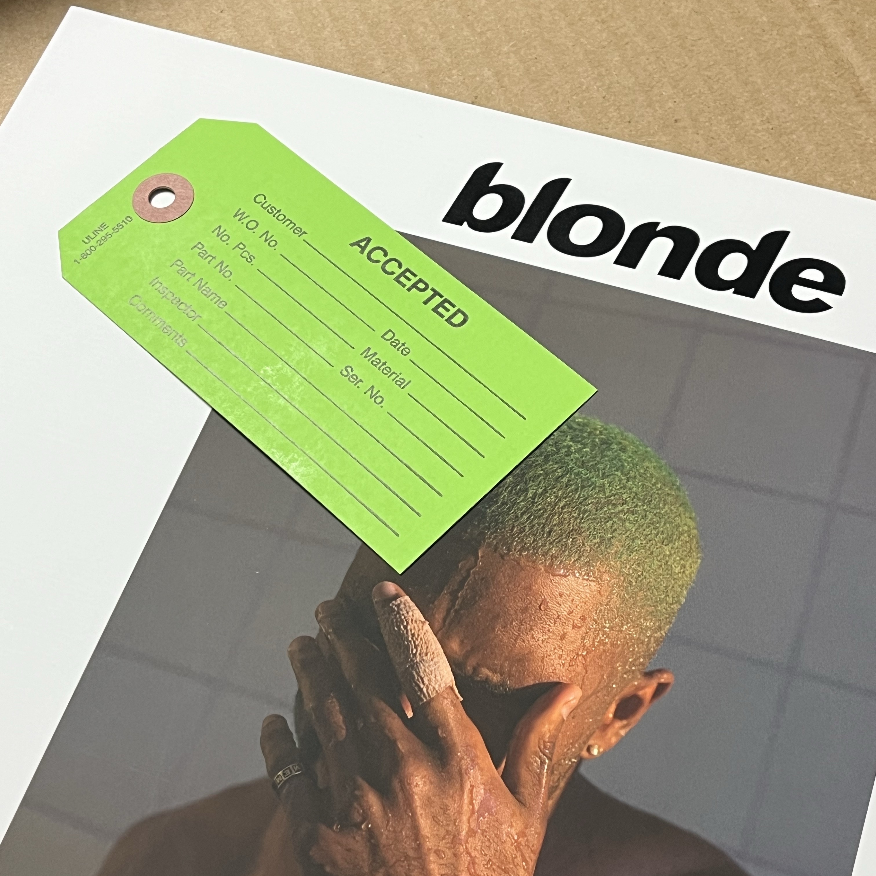 Frank Ocean Blonde Black (2LP) 착용 스타일 - 1