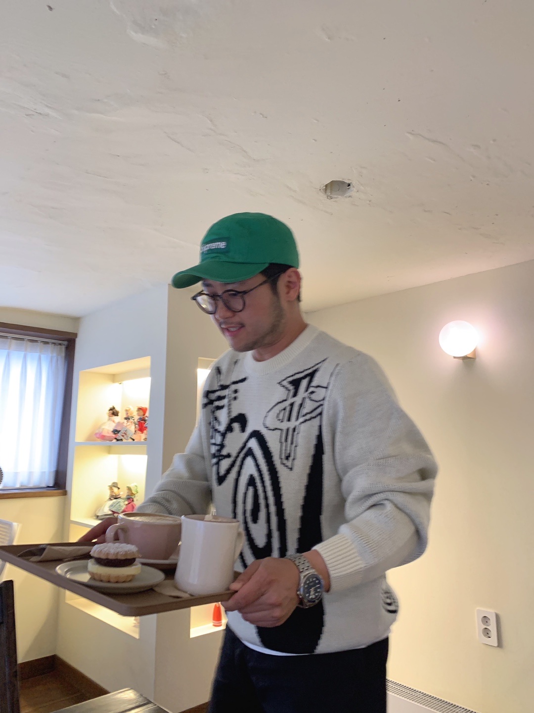 Nike x Stussy NRG LS Knit Sweater Fossil (DR2893-238), Supreme Washed Chino Twill Camp Cap Green - 22FW 착용 스타일