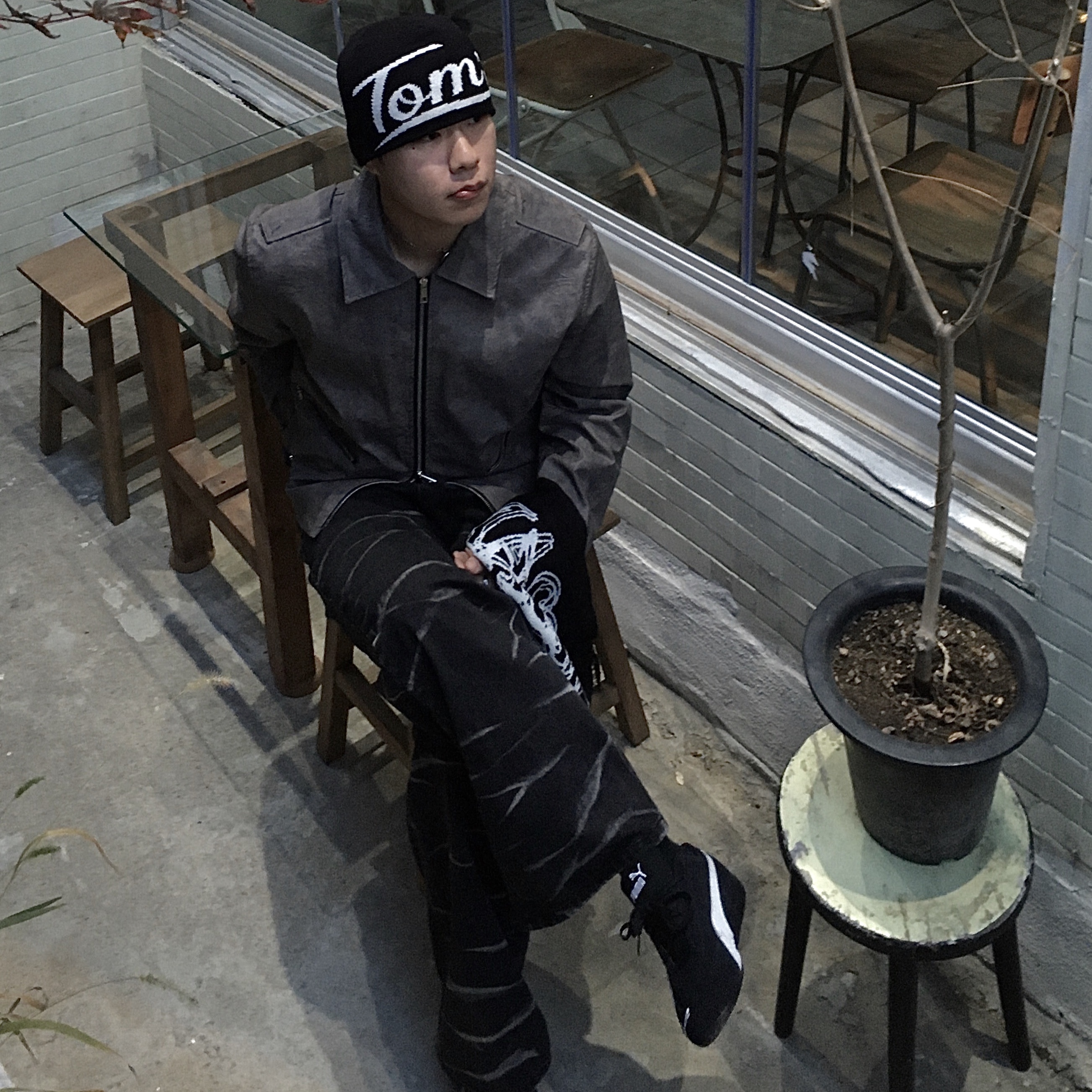 Puma Speedcat LS Black White 착용 스타일 - 1