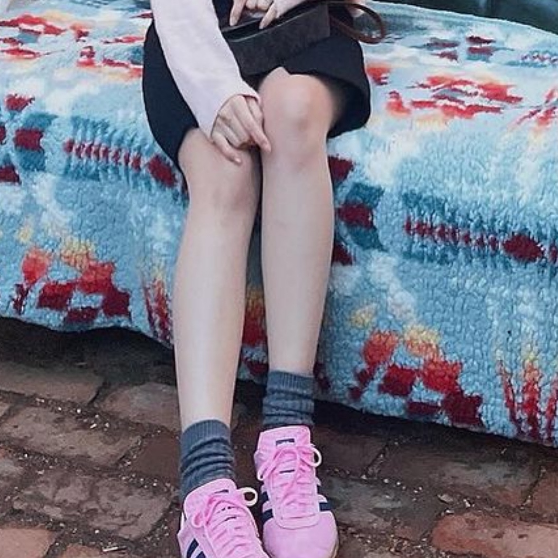 (W) Adidas Gazelle Bold Pink Glow Victory Blue 착용 스타일