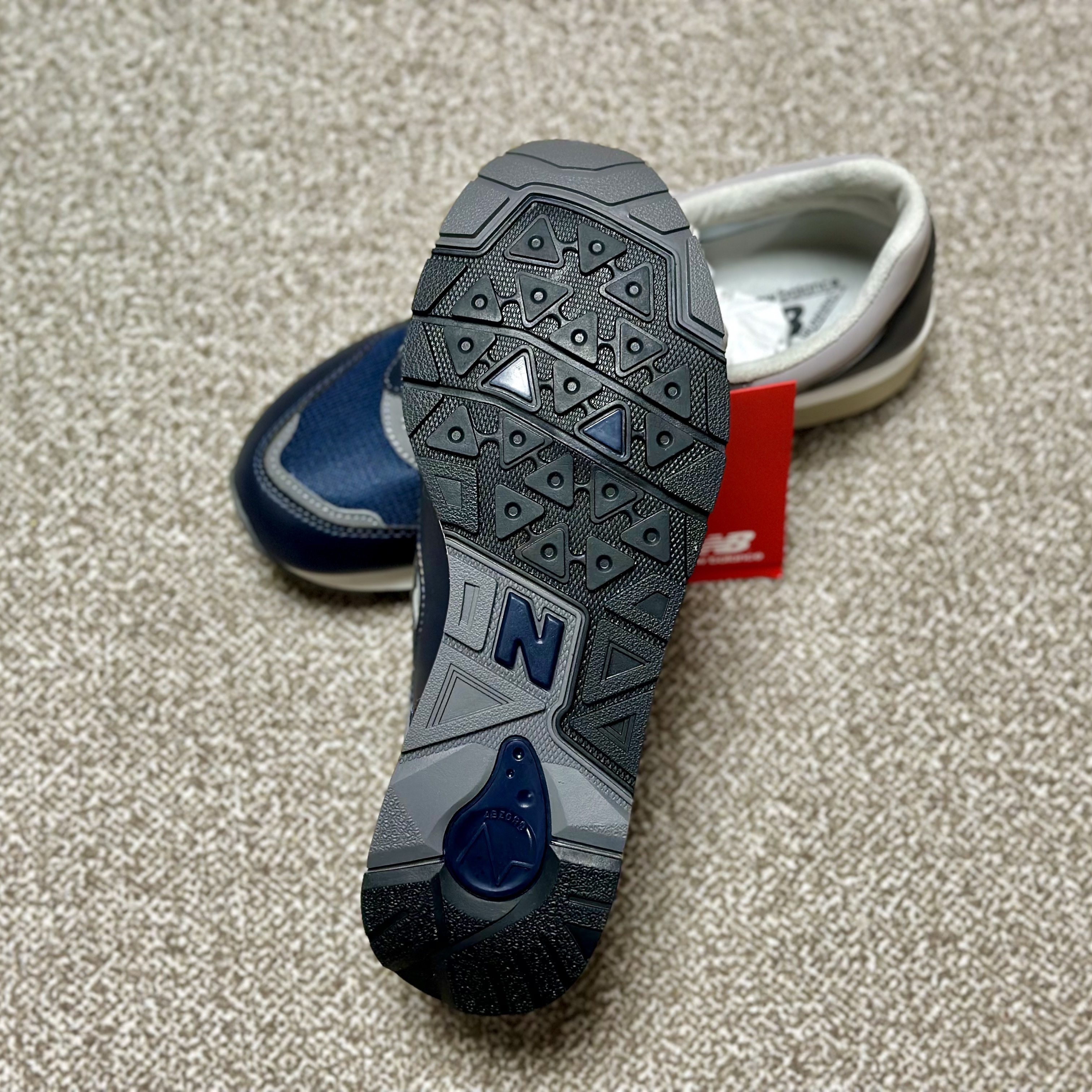 New Balance 1600 Legacy Navy 착용 스타일 - 3