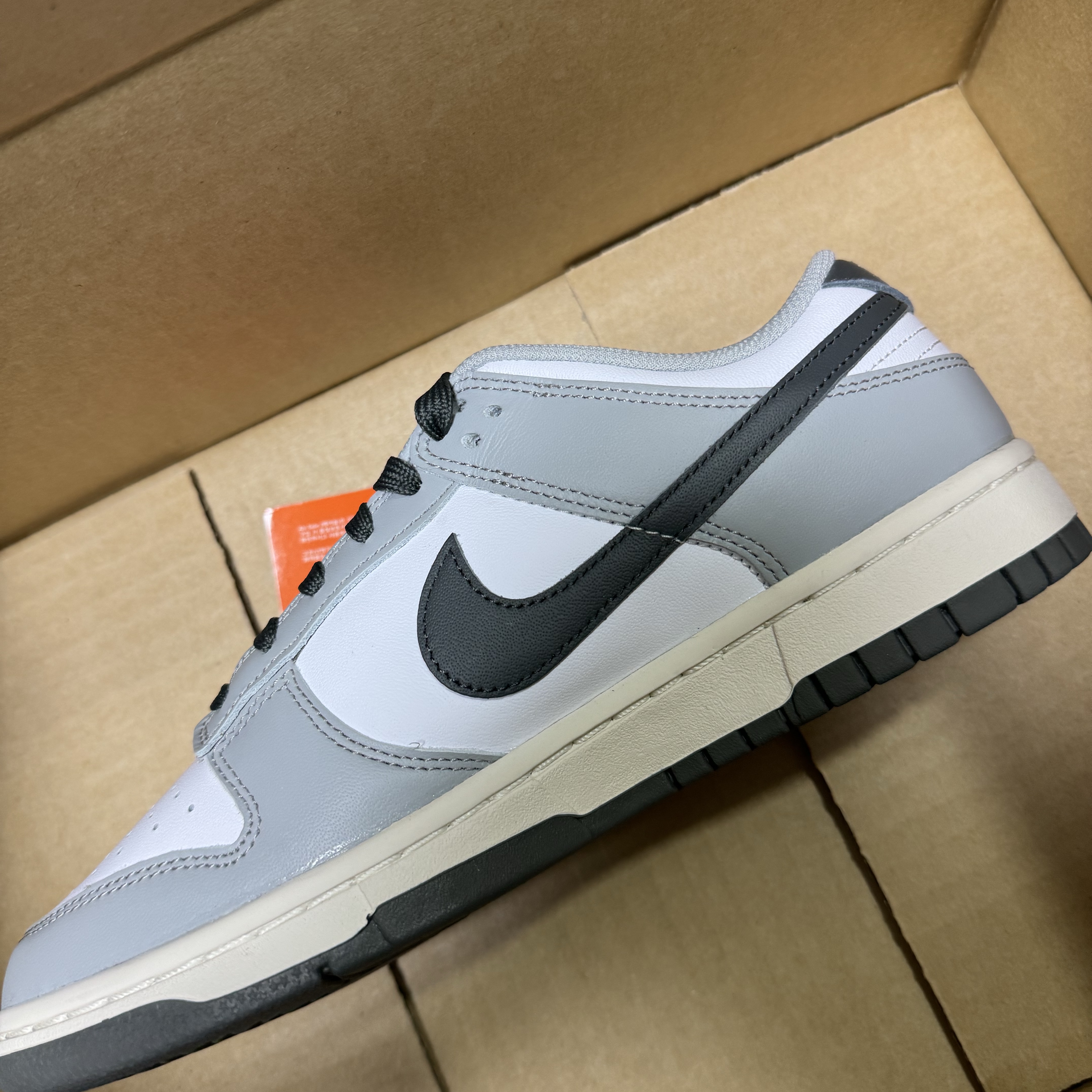 (W) Nike Dunk Low Light Smoke Grey 착용 스타일