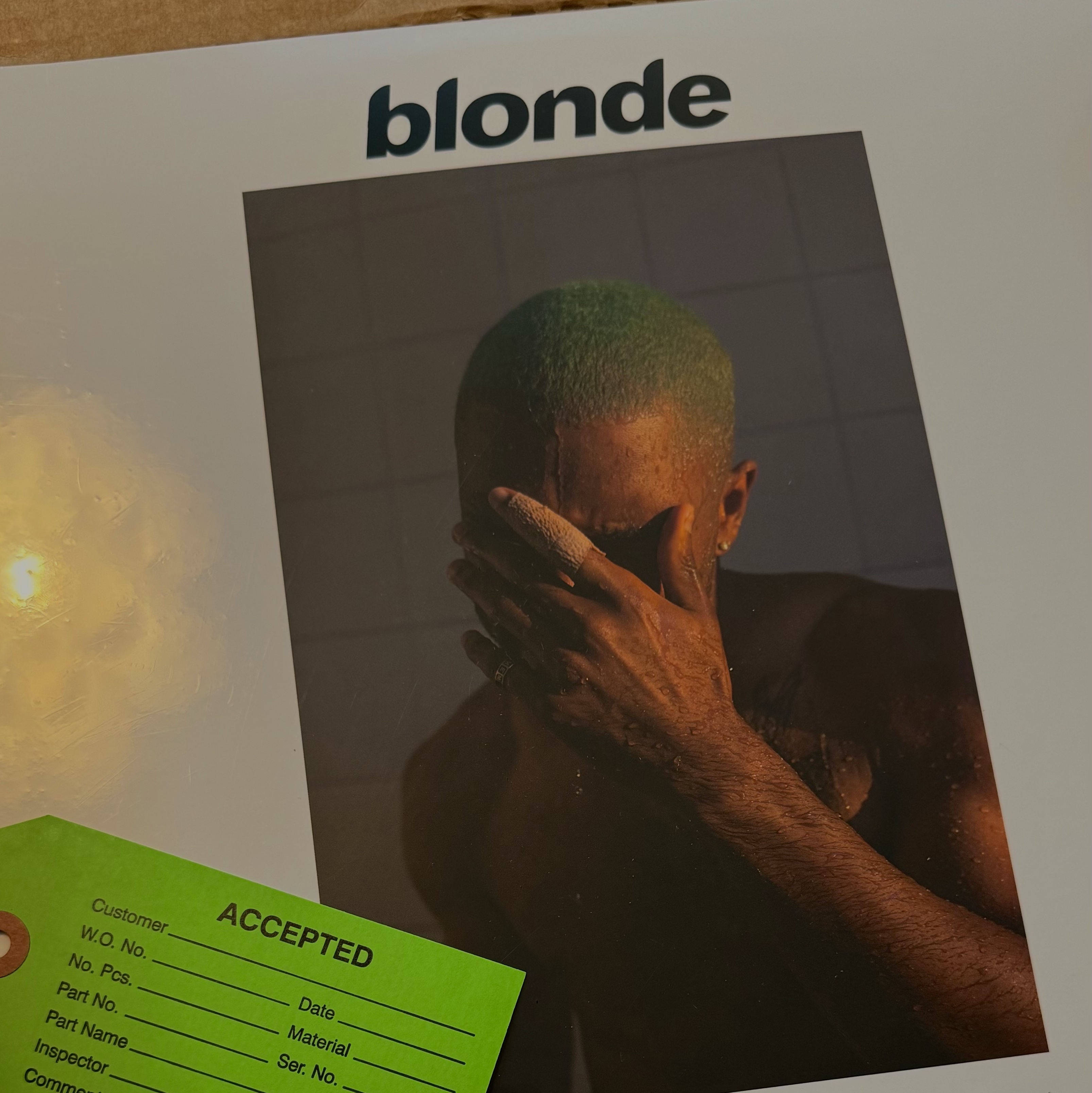 Frank Ocean Blonde Black (2LP) 착용 스타일
