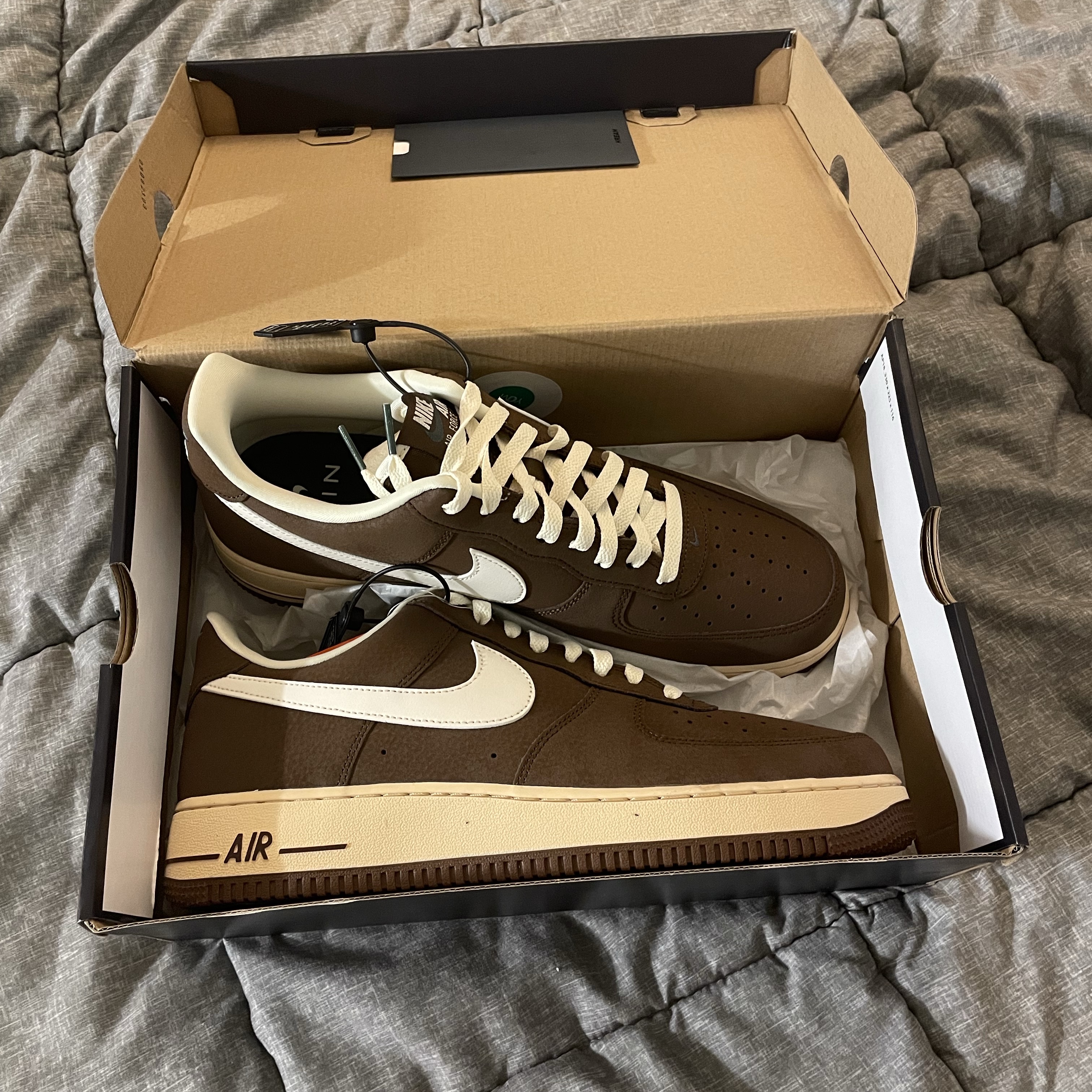 Nike Air Force 1 '07 Cacao Wow Coconut Milk 착용 스타일 - 2