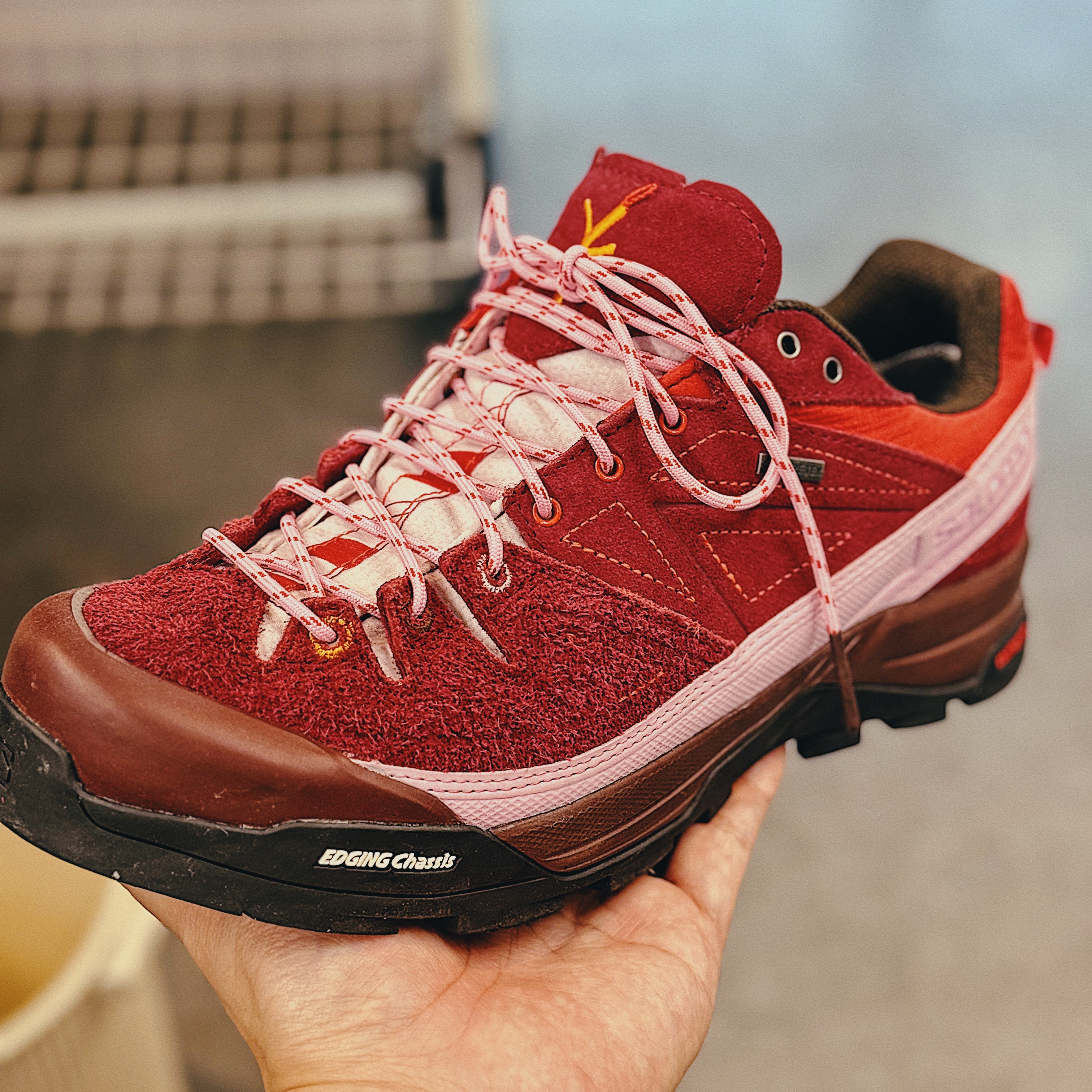 Salomon x The Broken Arm X-Alpages GTX Biking Red 착용 스타일