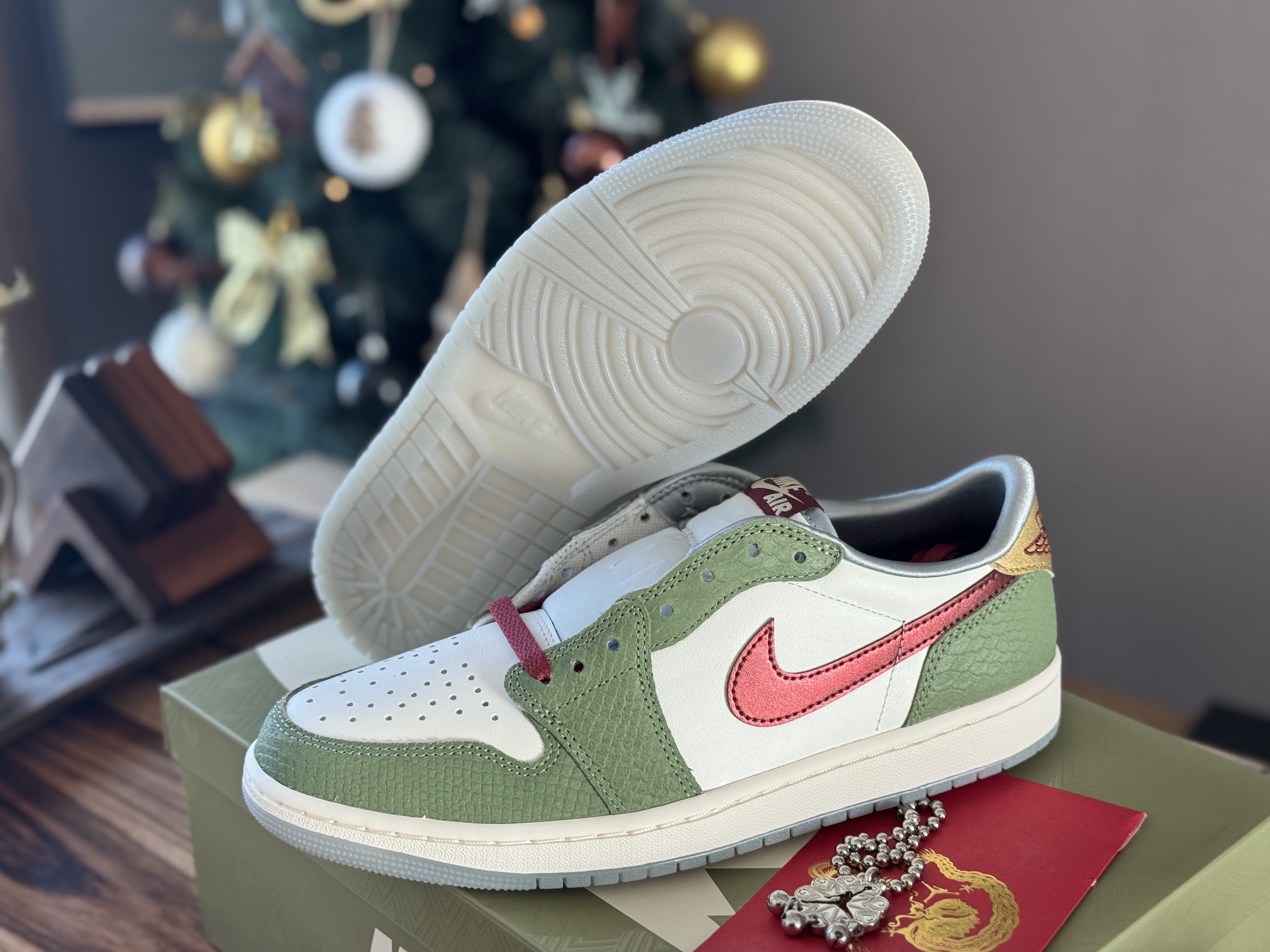 Jordan 1 Retro Low OG Chinese New Year 착용 스타일 - 4