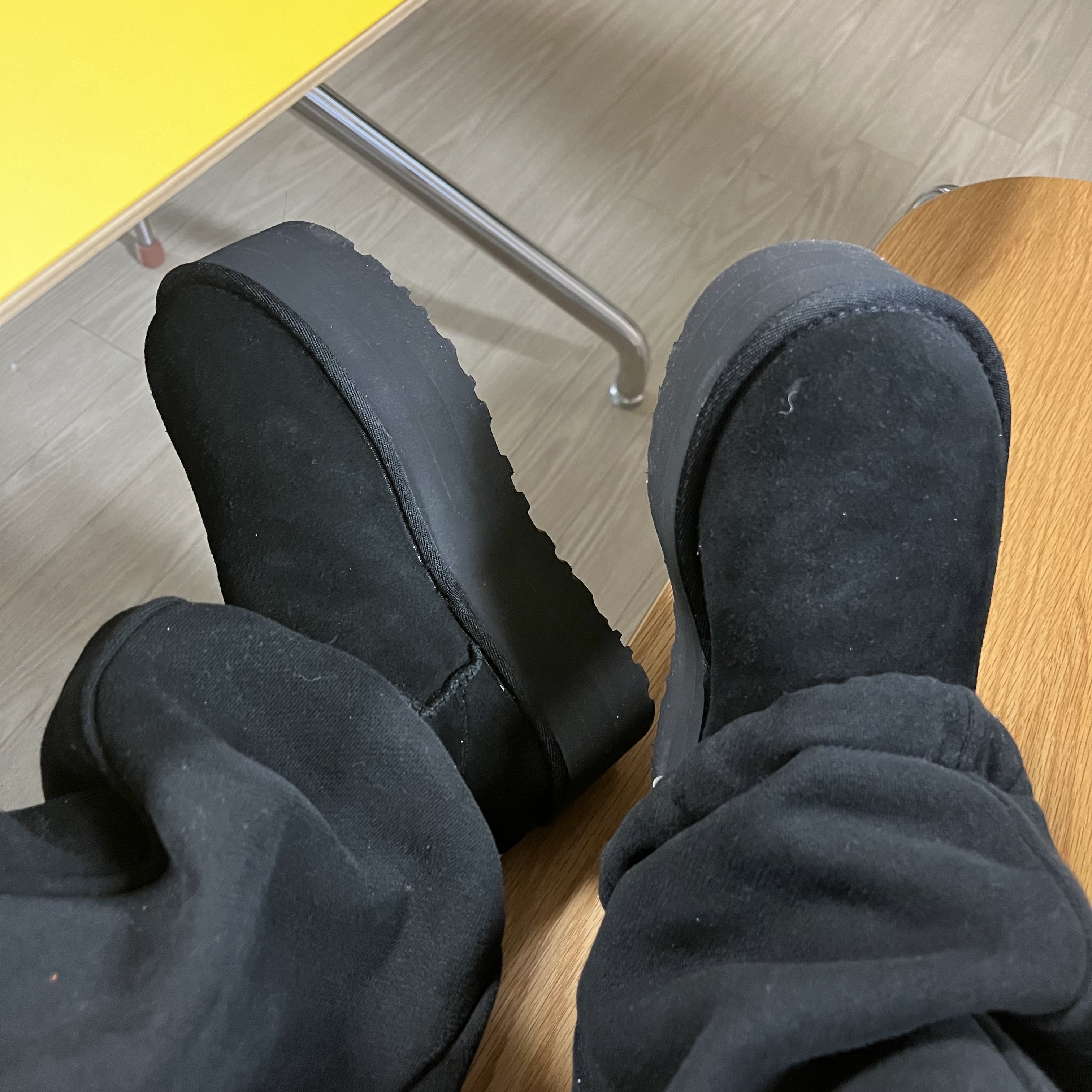 (W) UGG Classic Mini Platform Boots Black 착용 스타일
