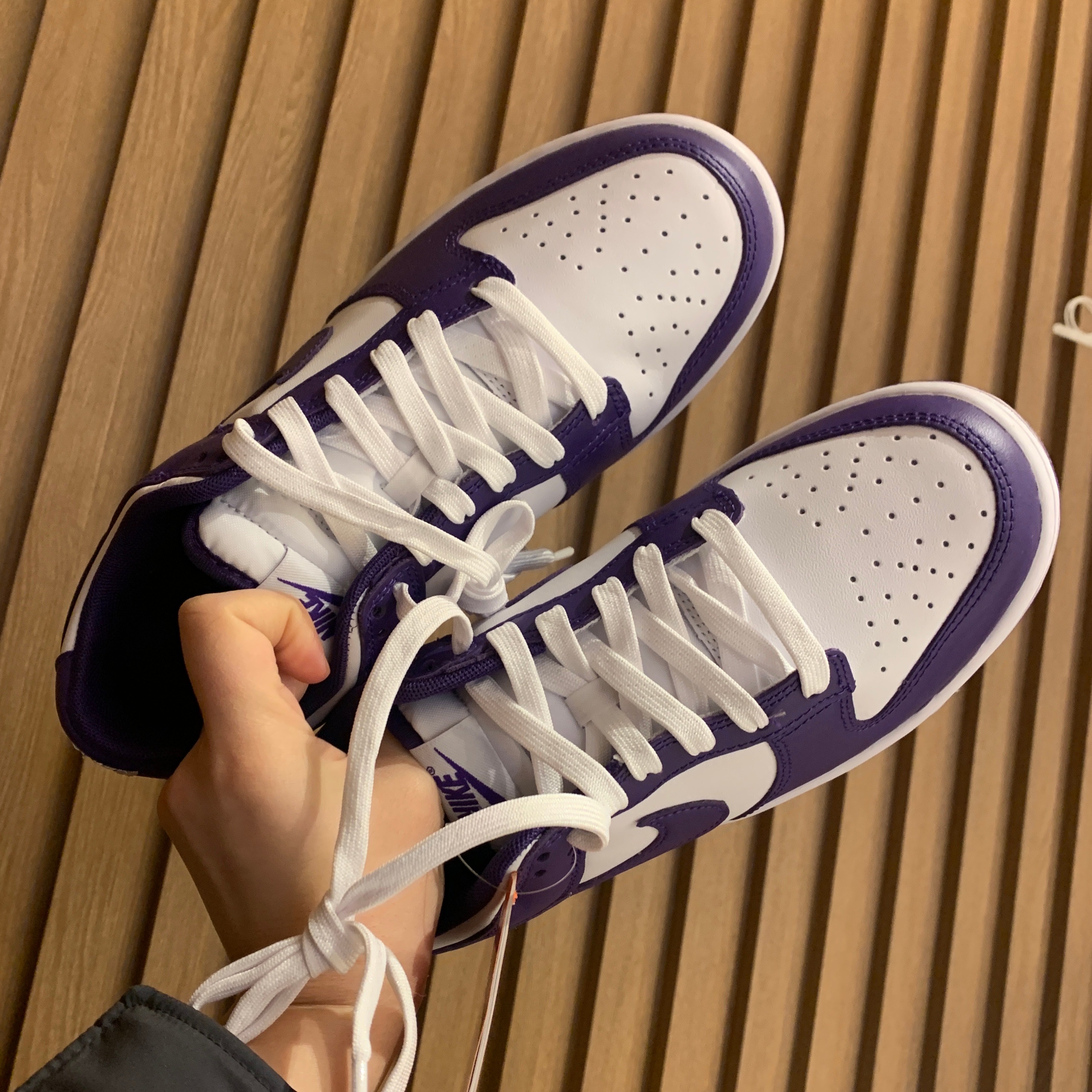 Nike Dunk Low Retro Championship Court Purple 착용 스타일