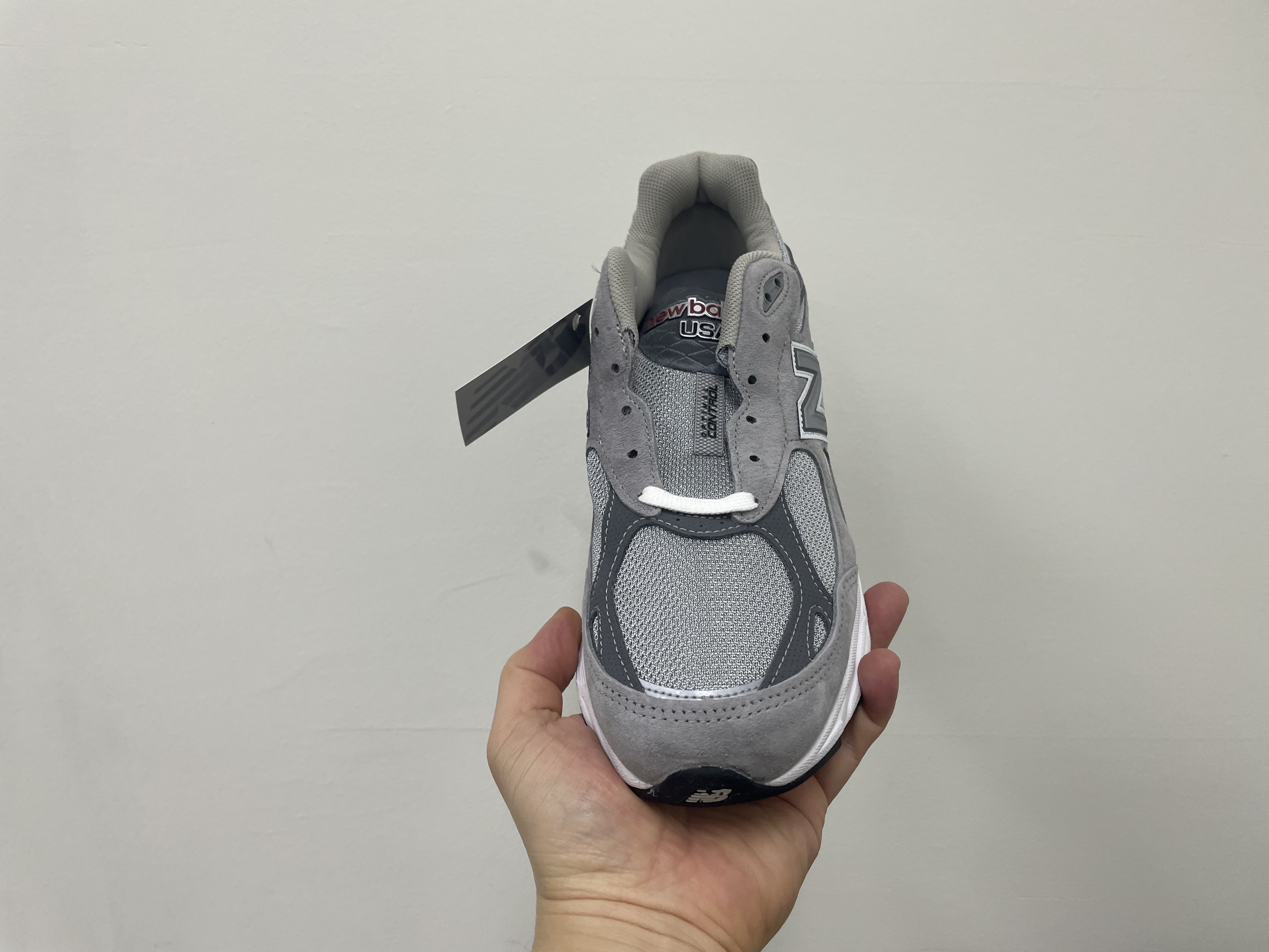 New Balance 990v3 Made in USA Grey - D Standard 착용 스타일 - 3
