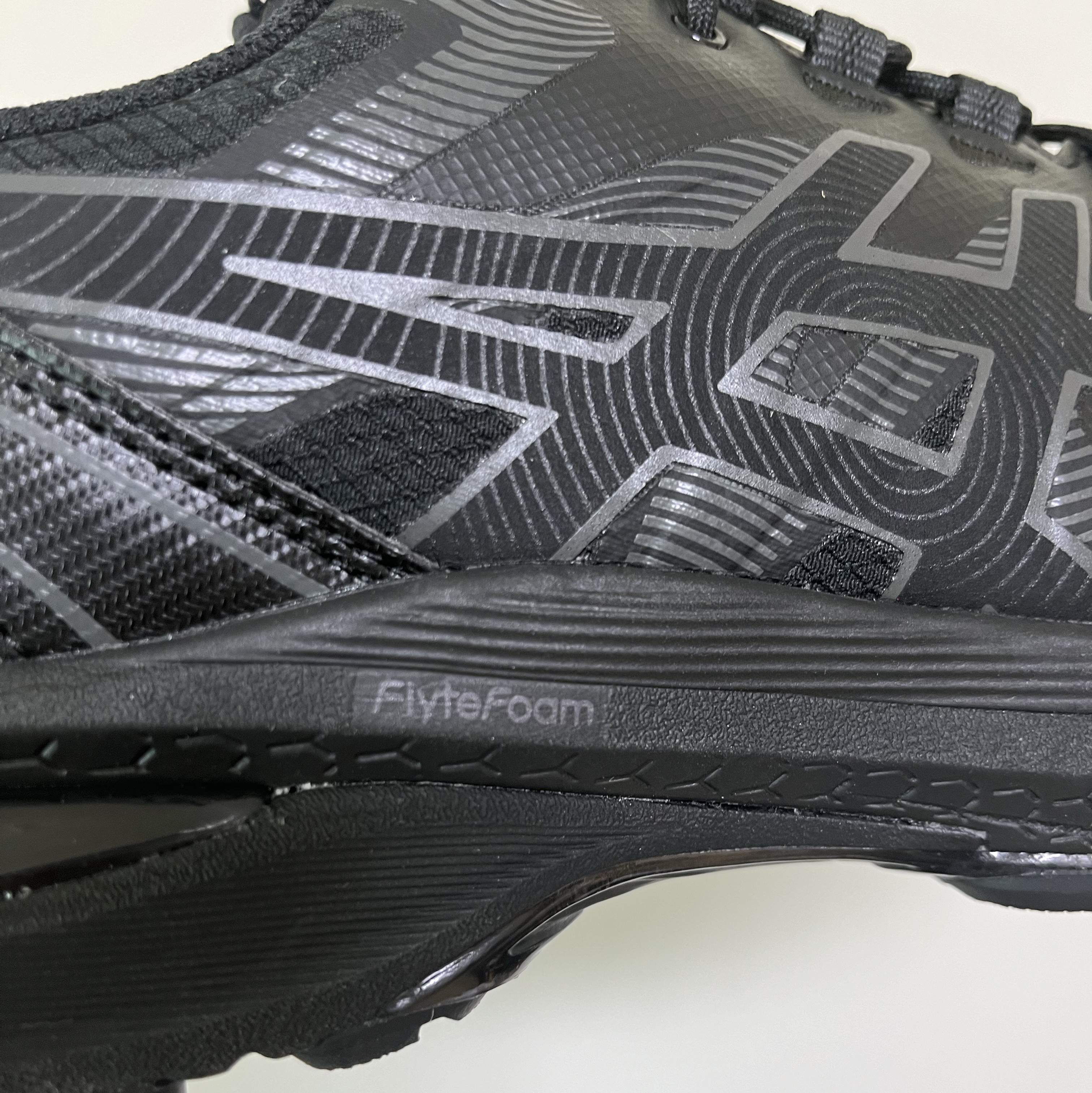 Asics Gel-Terrain Black 착용 스타일 - 3