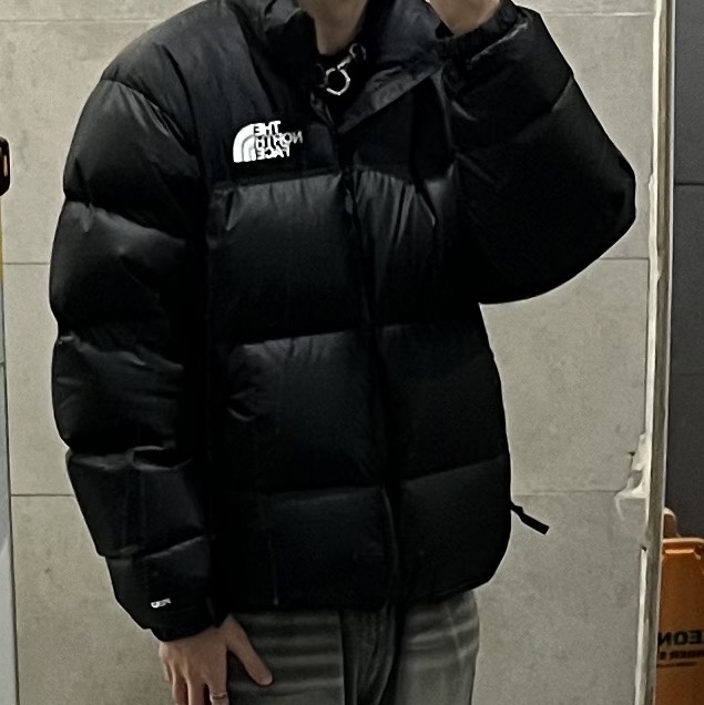 The North Face 1996 Retro Nuptse Down Jacket TNF Black 착용 스타일