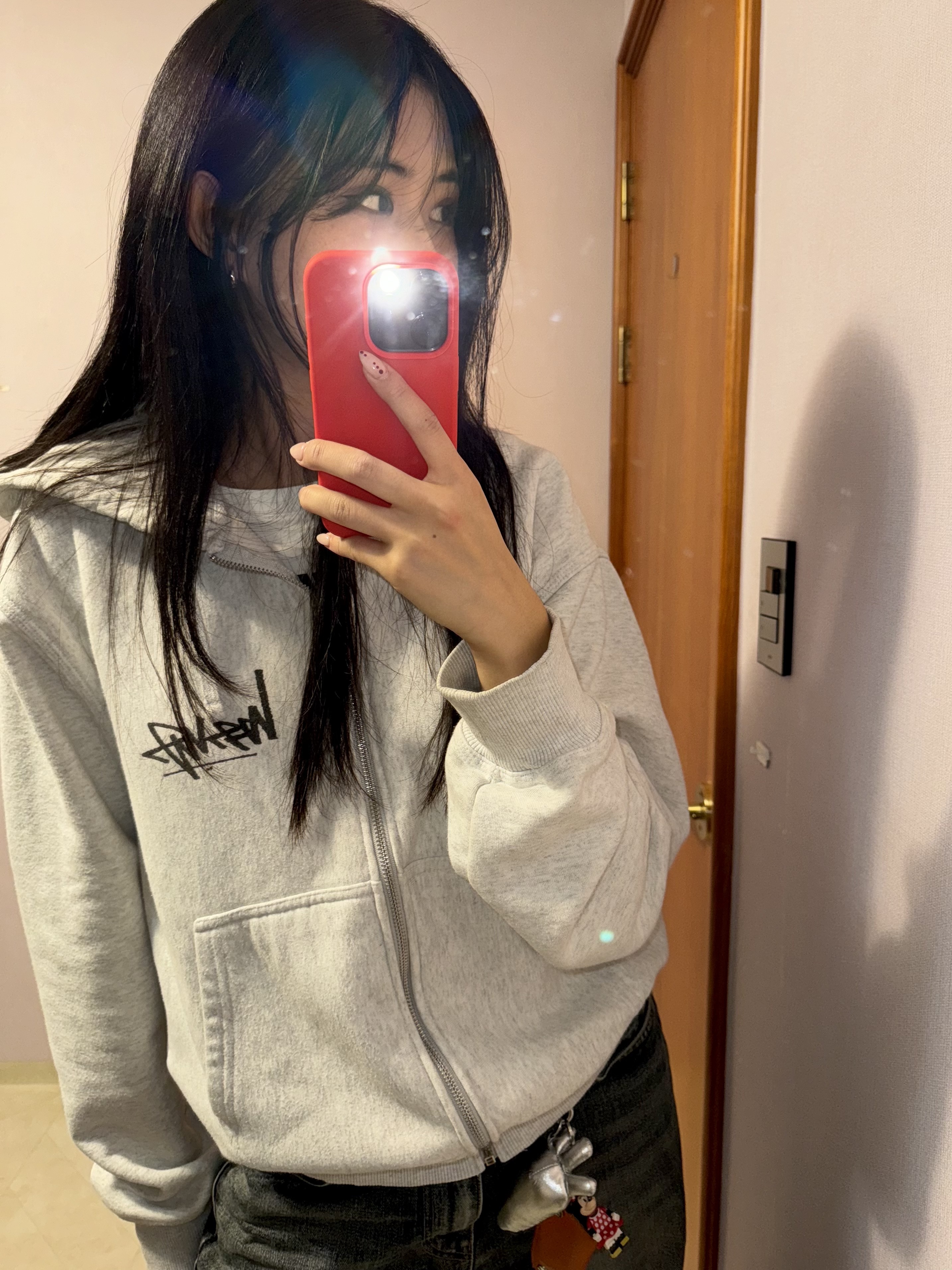 Stussy Flipped Zip Hoodie Ash Heather 착용 스타일