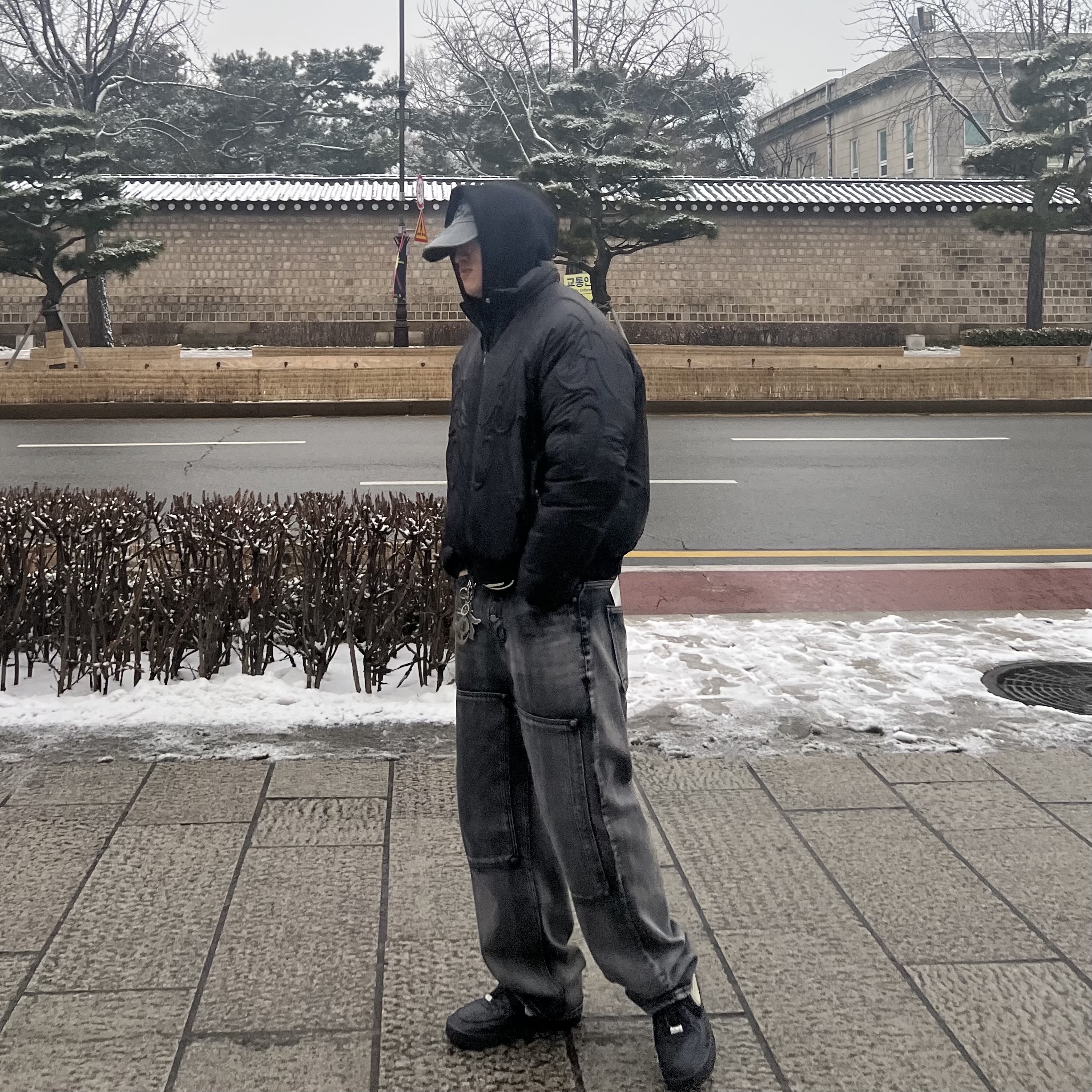 Nike x Ambush Air Force 1 Low SP Black, Thug Club Double Knee Laser Denim Pants Purple 착용 스타일 - 3