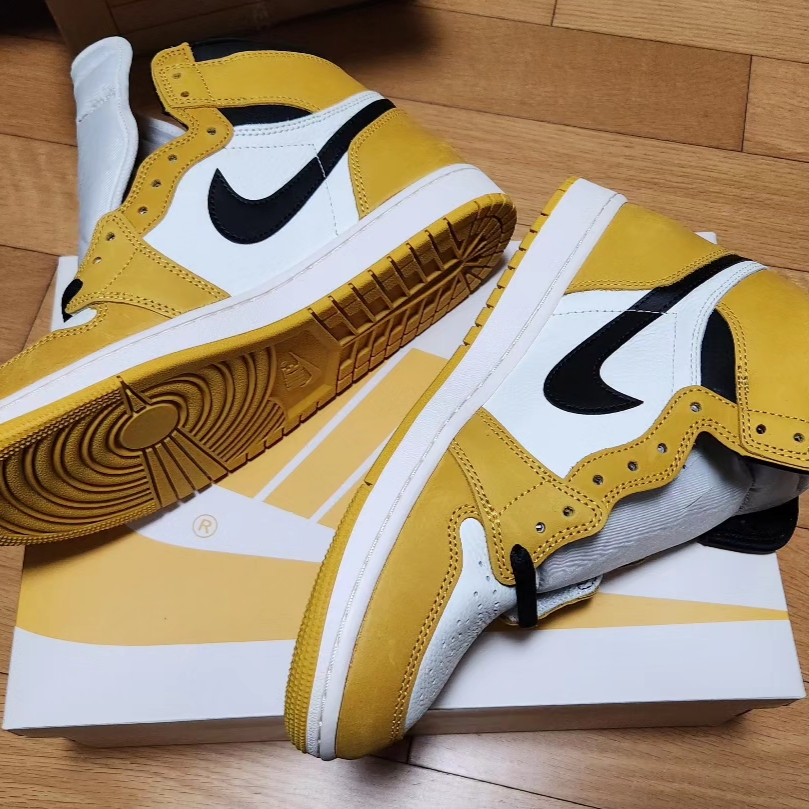 Jordan 1 Retro High OG Yellow Ochre 착용 스타일