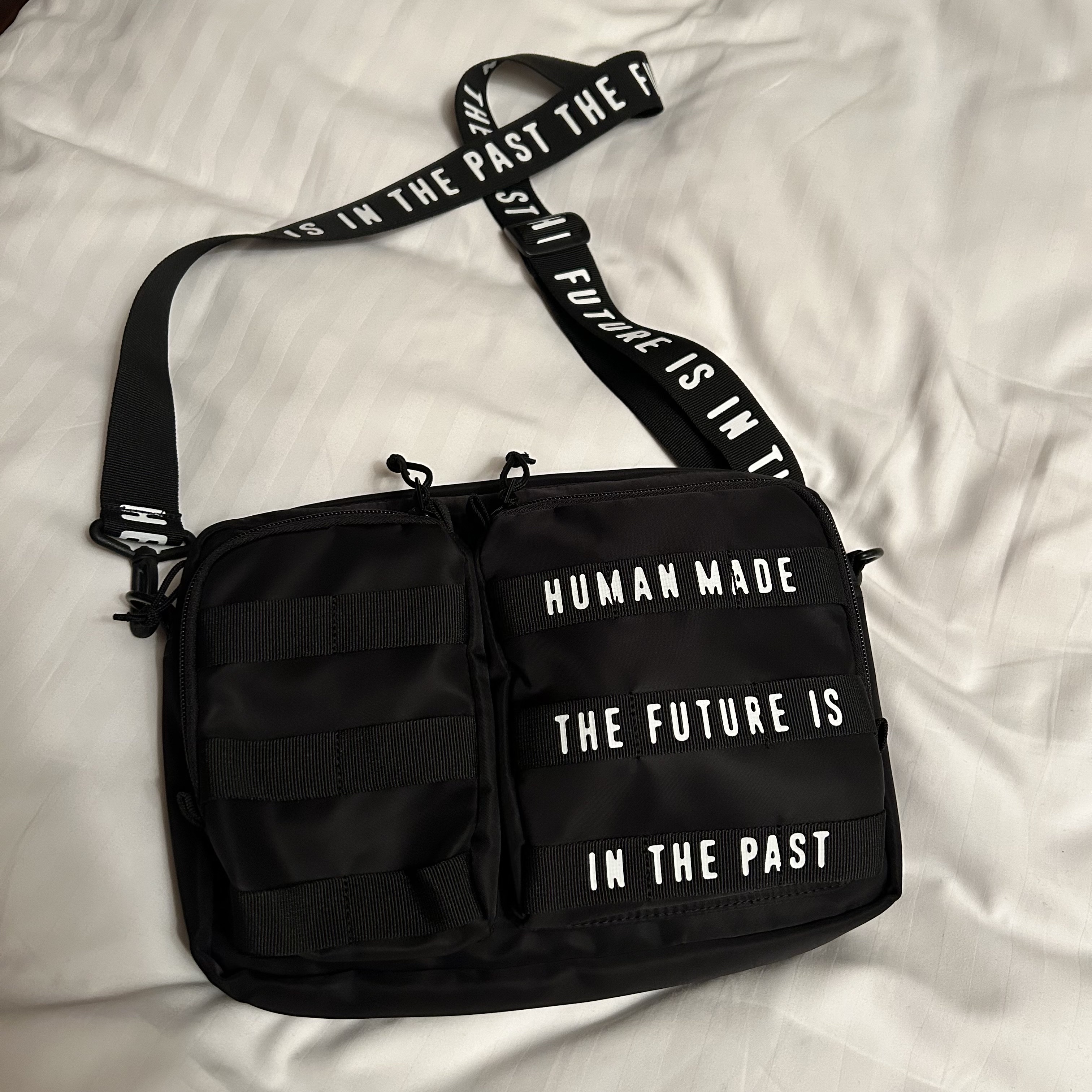 Balenciaga 3XL Sneakers Grey White Blue, Human Made Military Pouch Large Black 착용 스타일 - 3