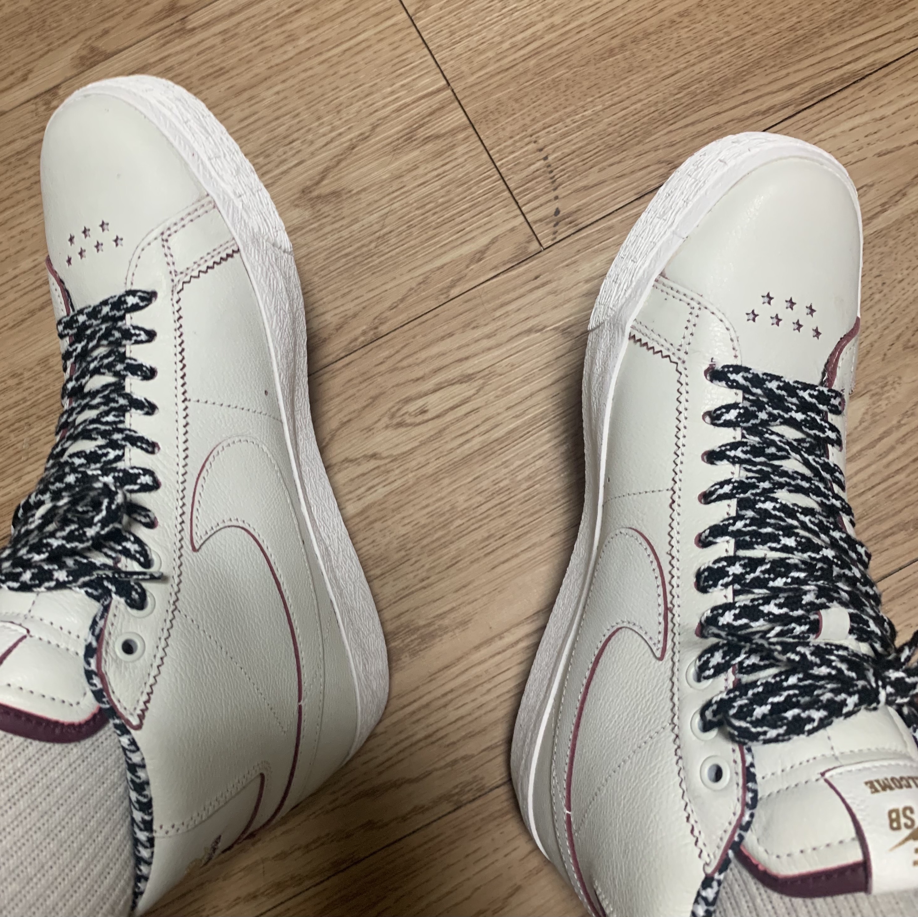 Nike x Welcome Skateboarding SB Zoom Blazer Mid Sail 착용 스타일 - 2