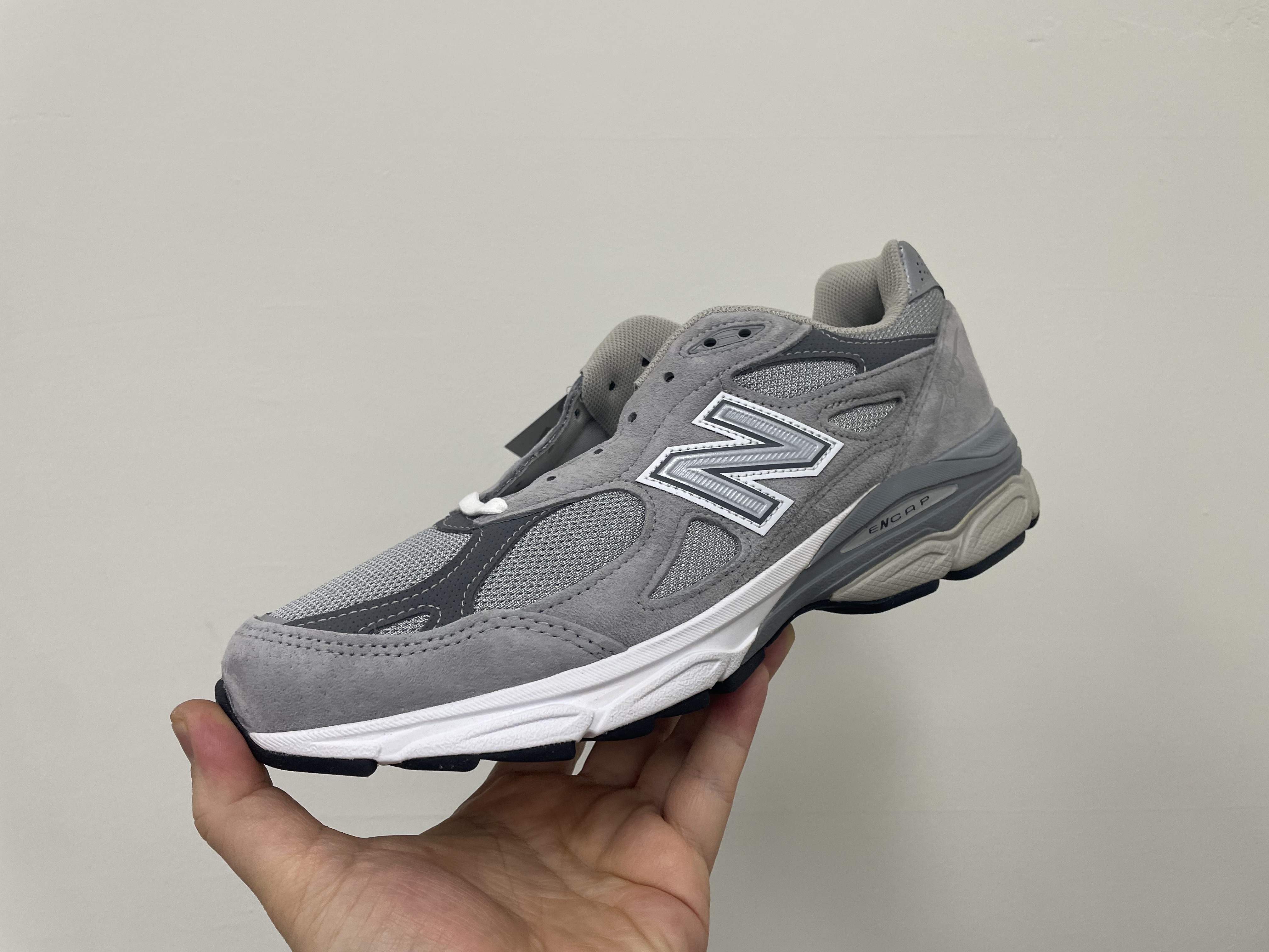 New Balance 990v3 Made in USA Grey - D Standard 착용 스타일 - 2