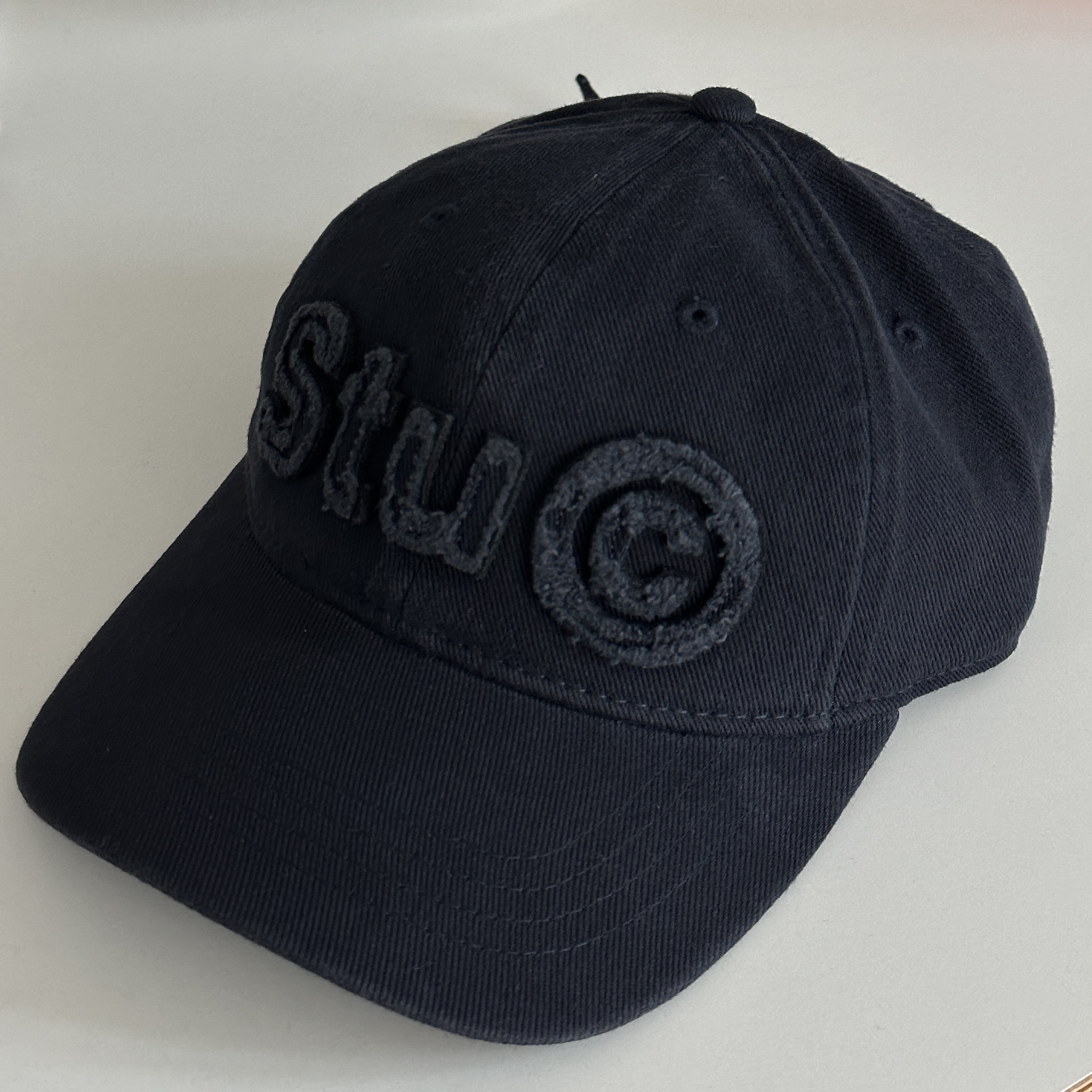 Stussy Low Pro Copyright Applique Strapback Cap Navy 착용 스타일