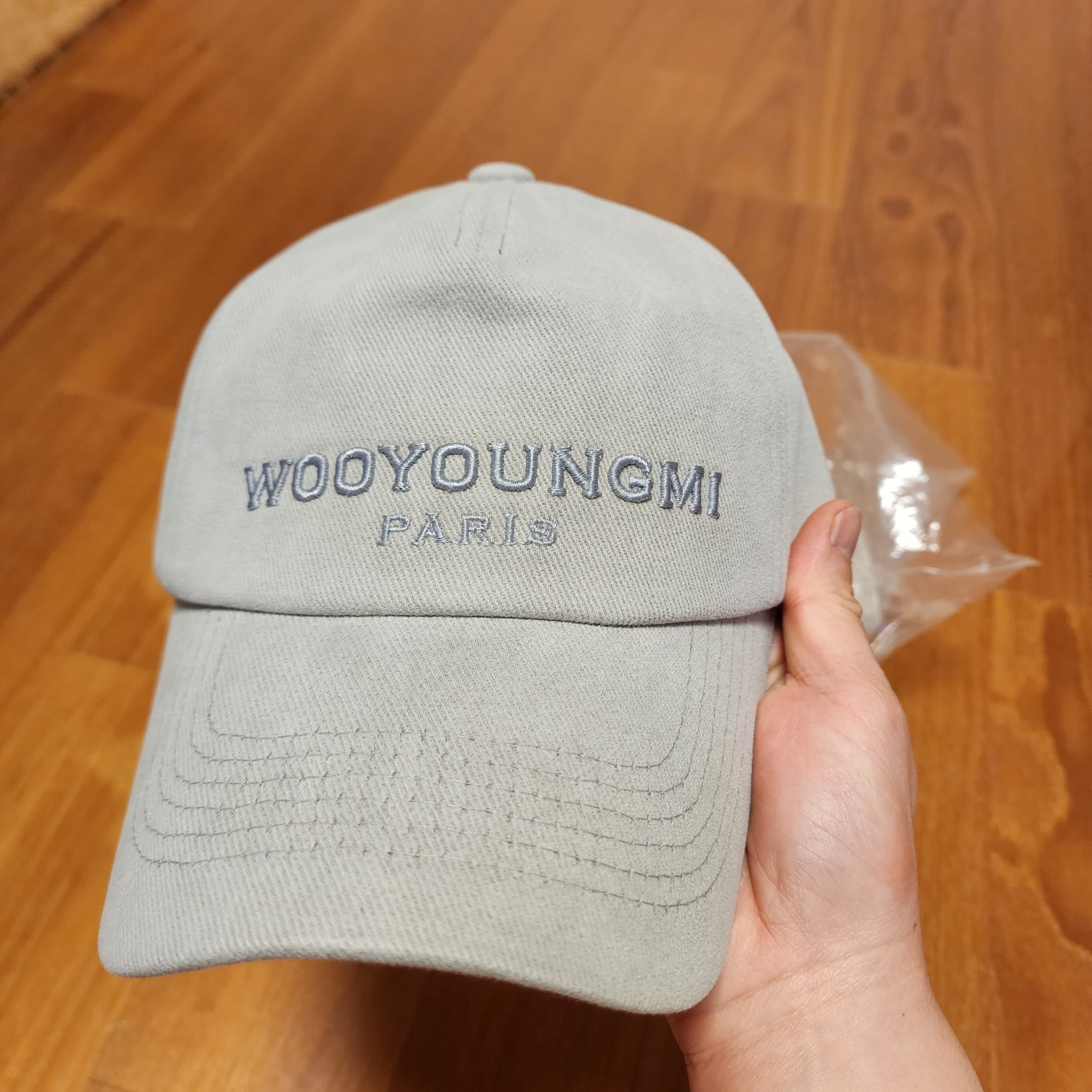 Wooyoungmi Embroidered Ball Cap Gray - 23FW 착용 스타일 - 1